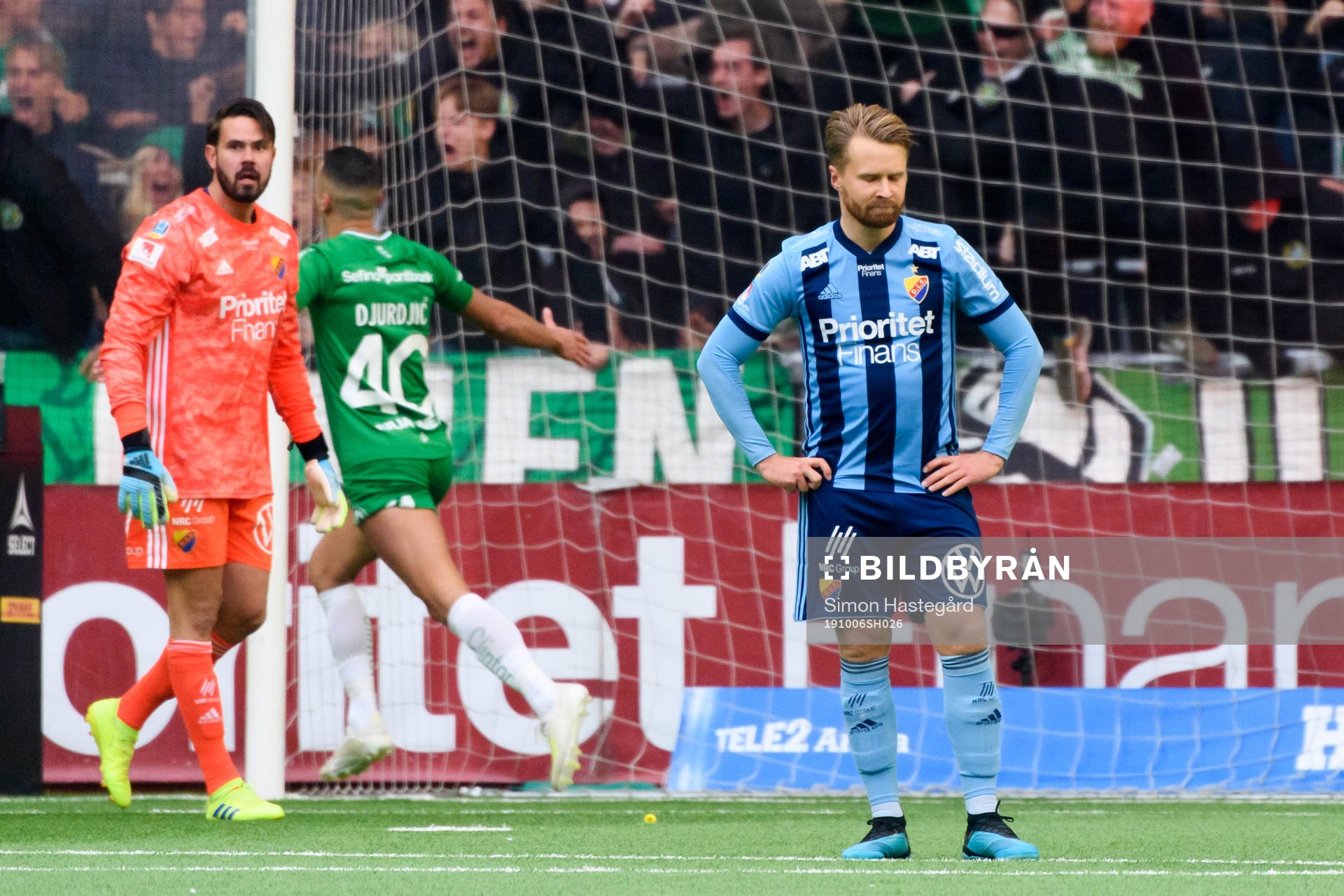 Djurgårdens Jacob Une Larsson deppar