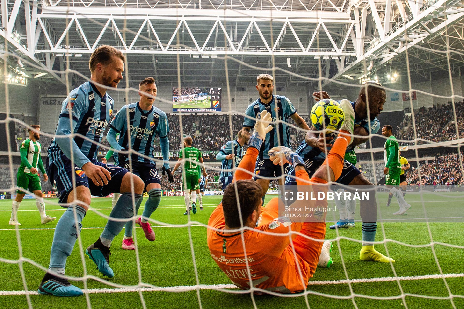 Djurgårdens Jacob Une Larsson , Astrit Ajdarevic och