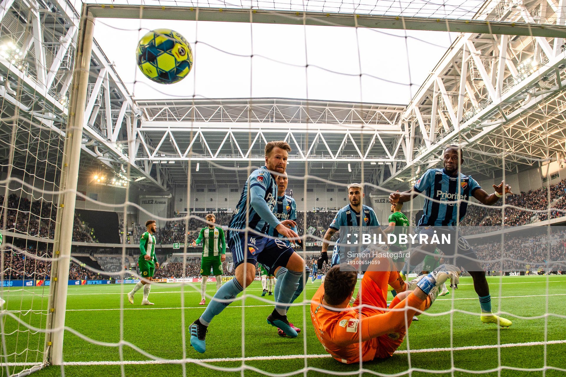 Djurgårdens Jacob Une Larsson , Astrit Ajdarevic och