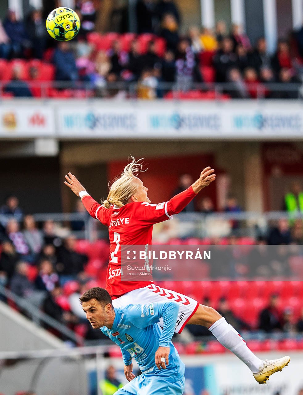 Kalmars Henrik Löfkvist och AFC Eskilstunas Kadir Hodzic
