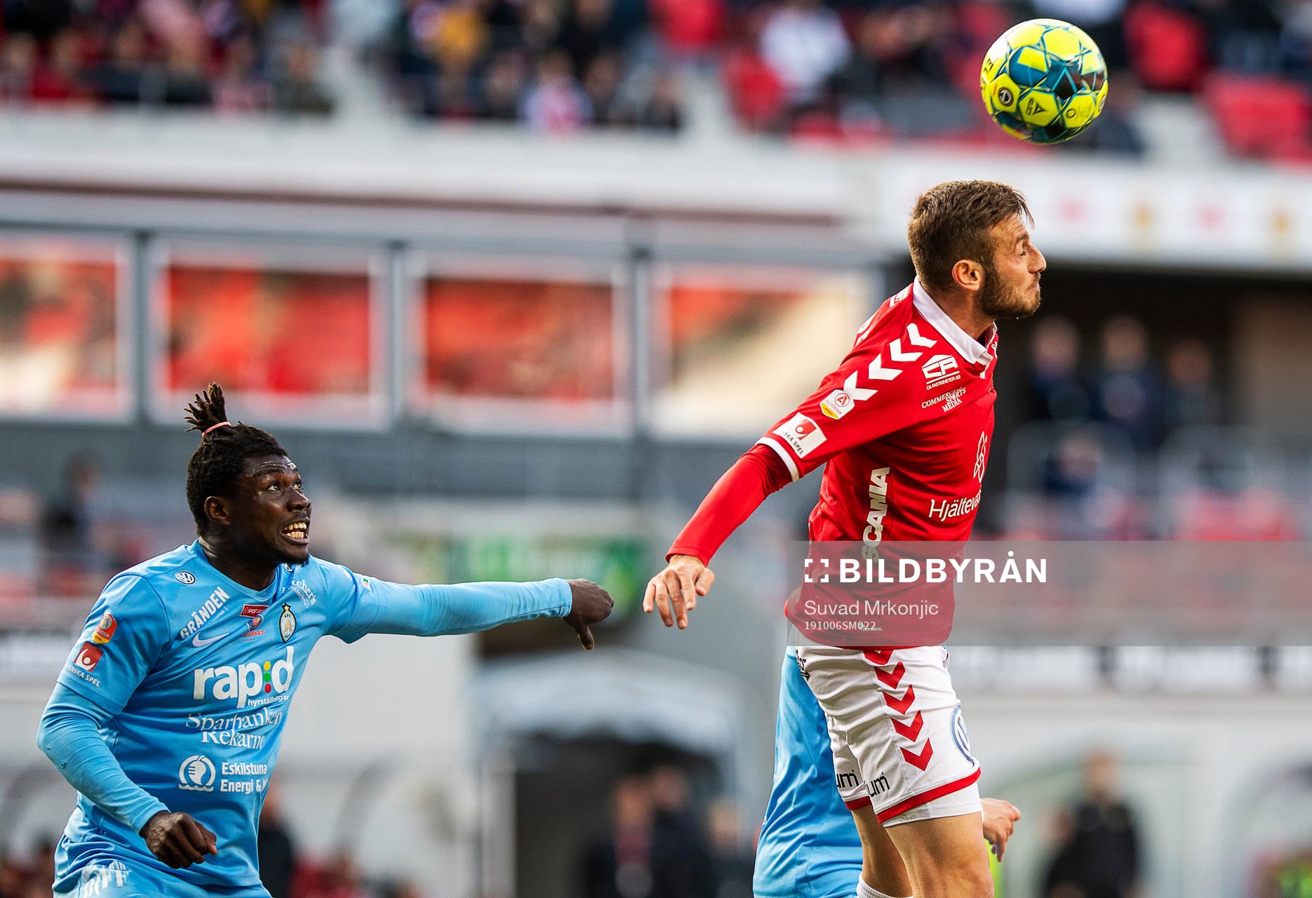 Kalmars Fidan Aliti och AFC Eskilstunas Michael Anaba