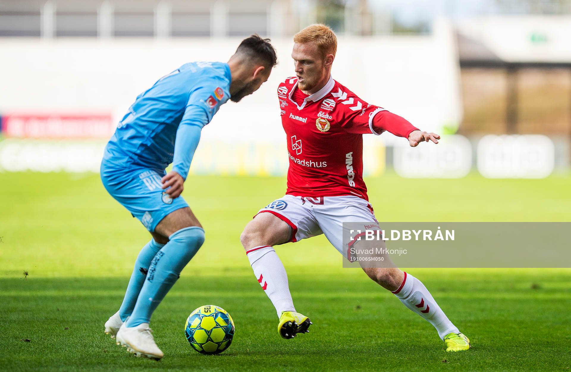 Kalmars Nils Fröling och AFC Eskilstunas Dzenis Kozica