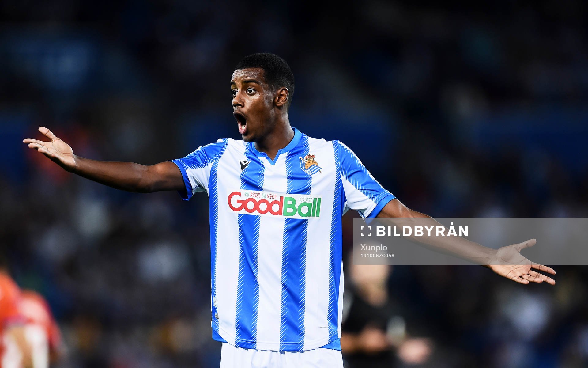 Alexander Isak of Real Sociedad reacts