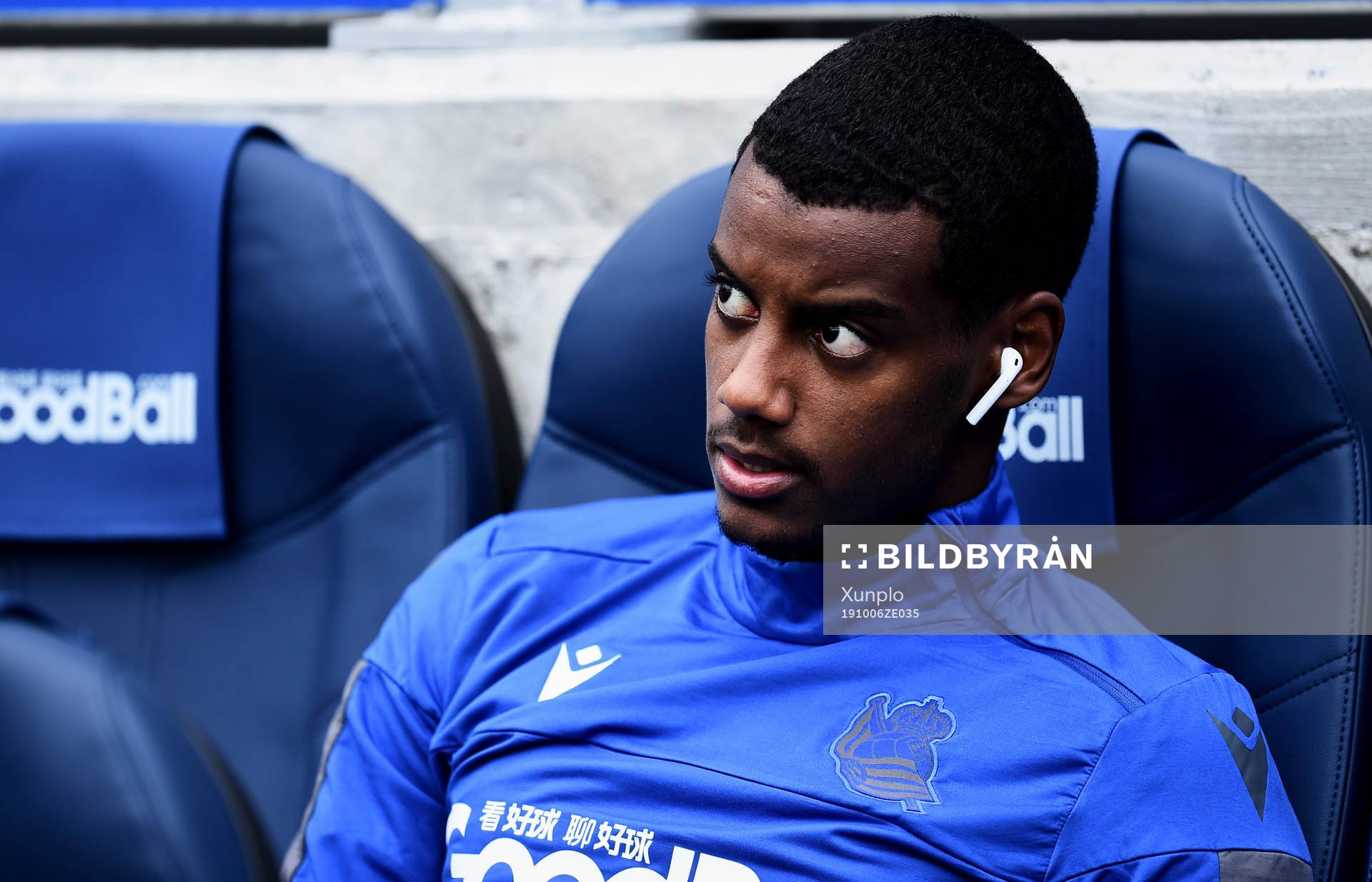Alexander Isak of Real Sociedad looks