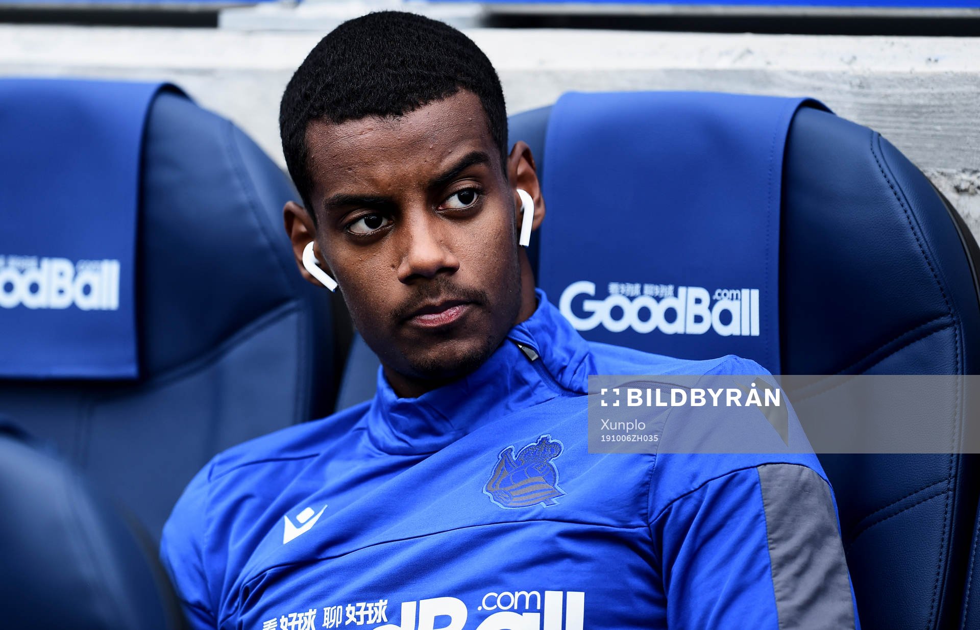 Alexander Isak of Real Sociedad looks