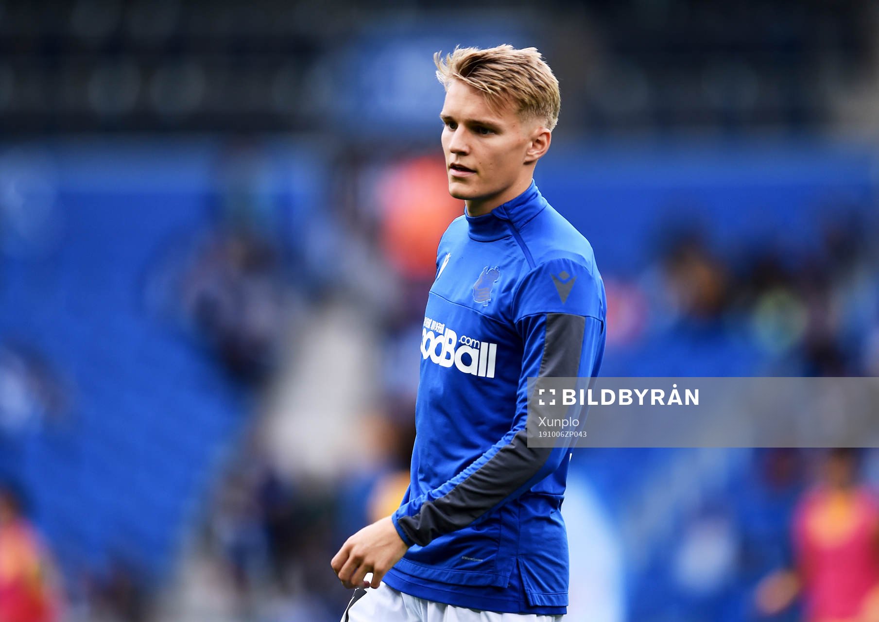Martin Odegaard of Real Sociedad  warms up
