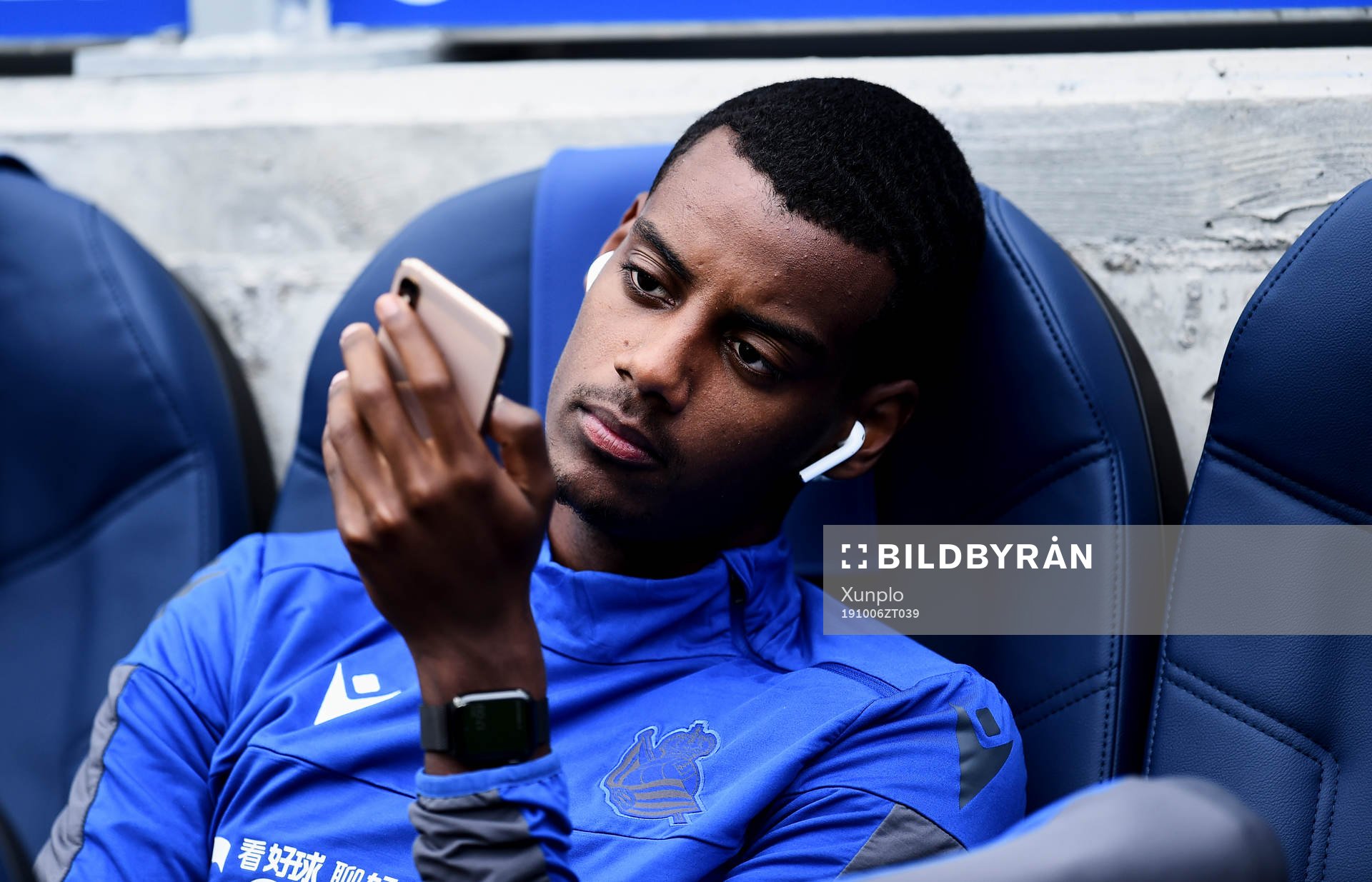 Alexander Isak of Real Sociedad looks