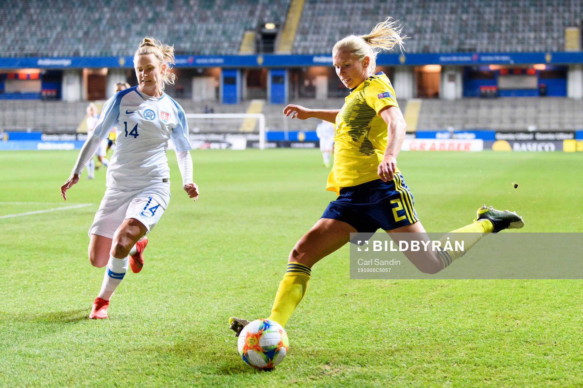 Petra Zdechovanova of Slovakia and Jonna Andersson of Sweden
