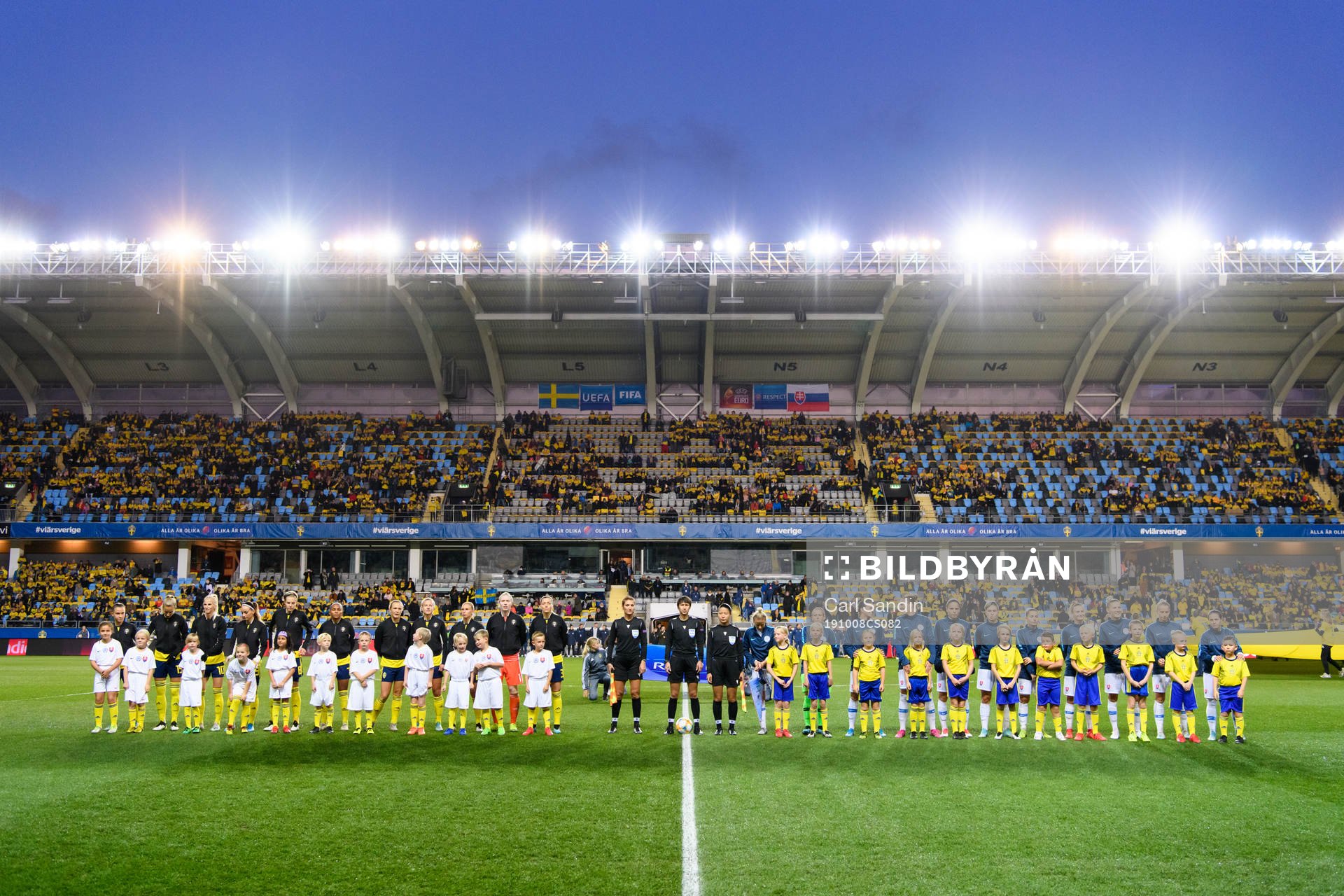 The teams at lineup