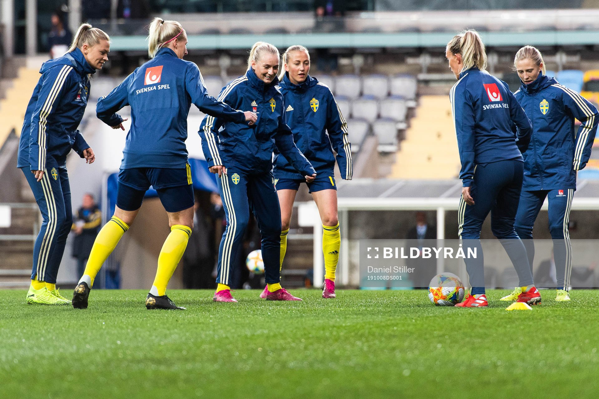 Fridolina Rolfö, Stina Blackstenius, Rebecka Blomqvist and