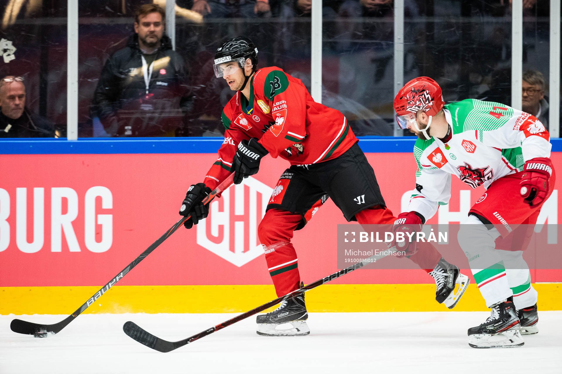 Johan Sundström of Frölunda and Josh Batch of Cardiff