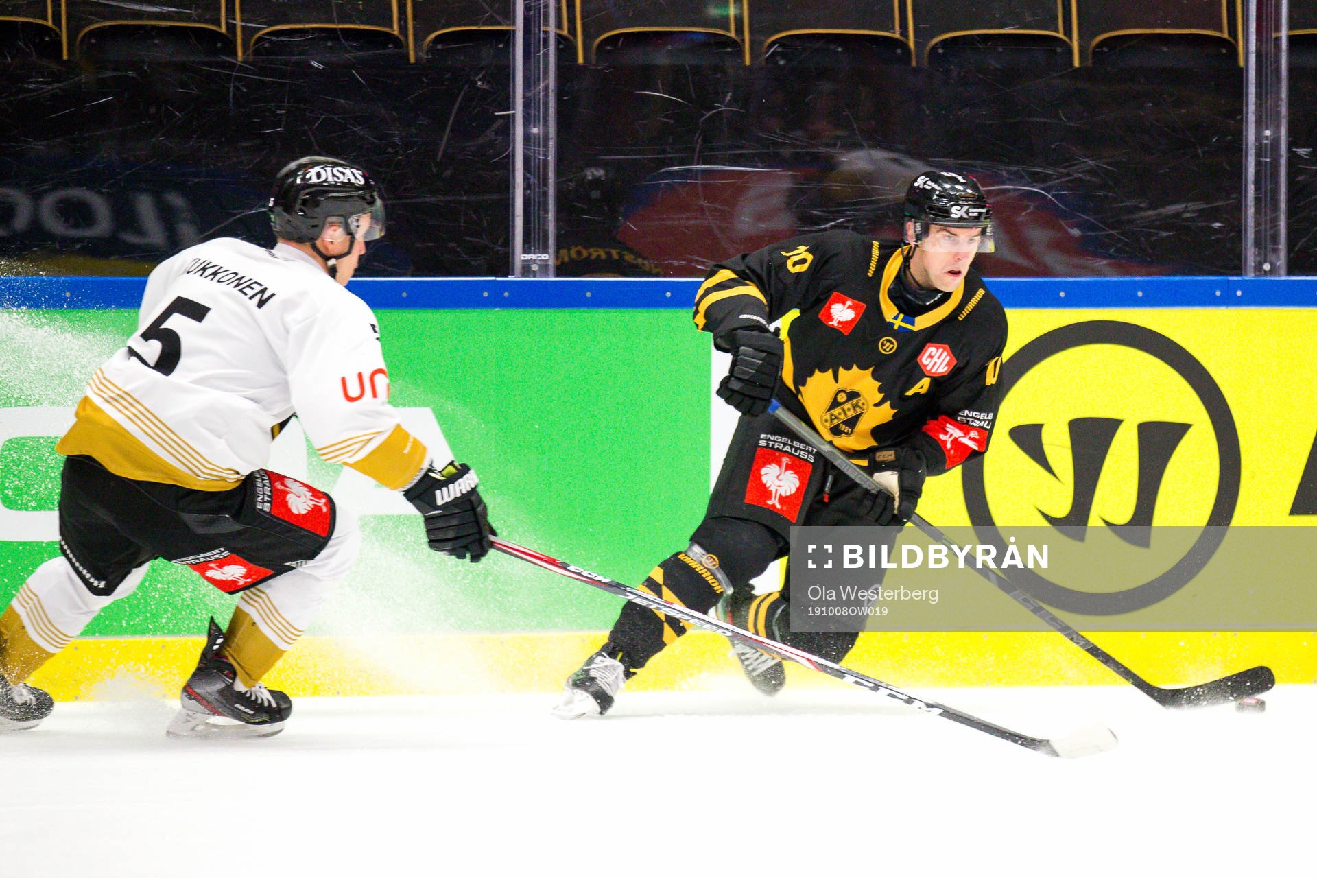 Joakim Lindström  of Skellefteå and Lasse Kukkonen of