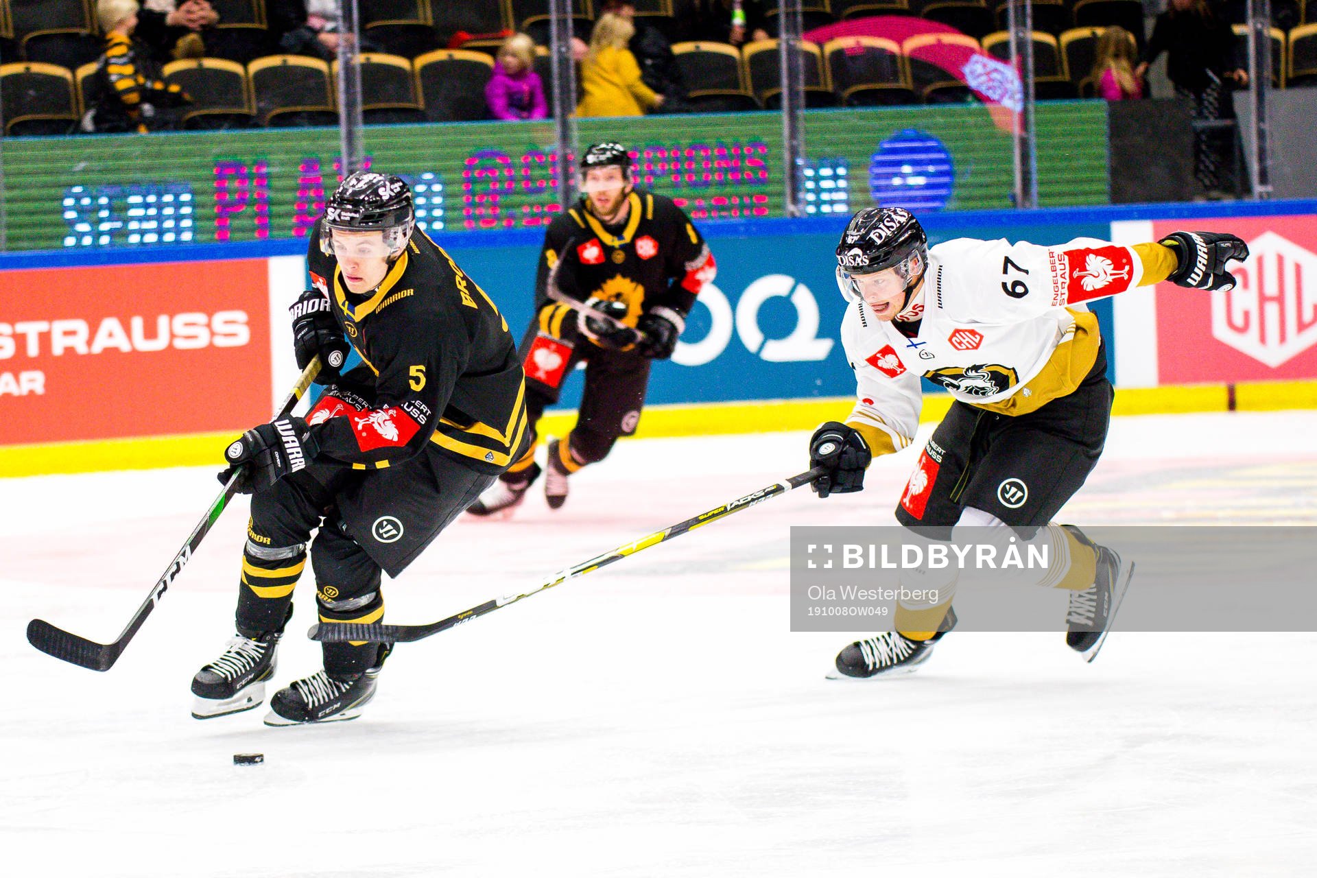 Philip Broberg of Skellefteå and Jasper Lindsten of