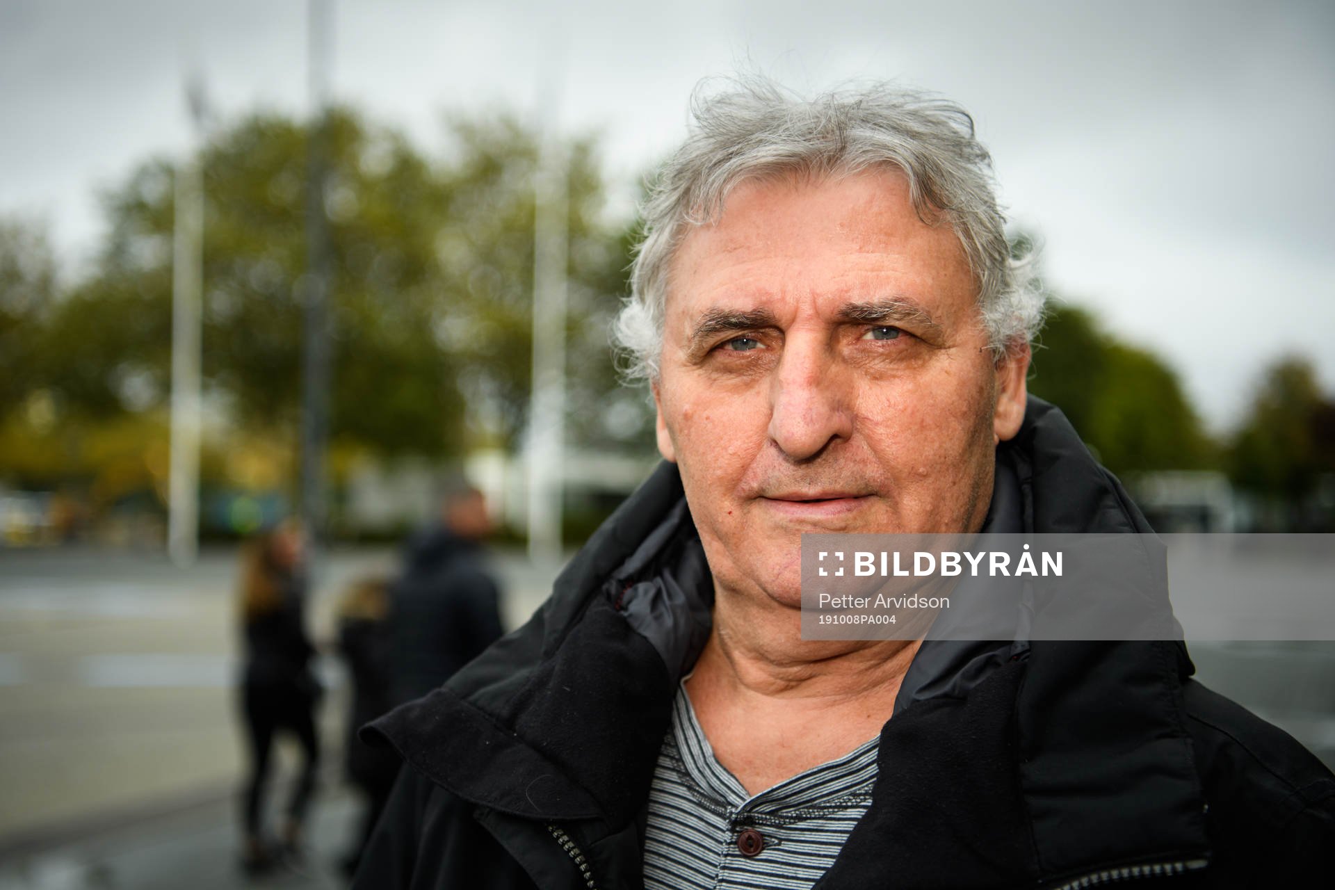 Zlatan Ibrahimovic’s father Sefik Ibrahimović pose for a