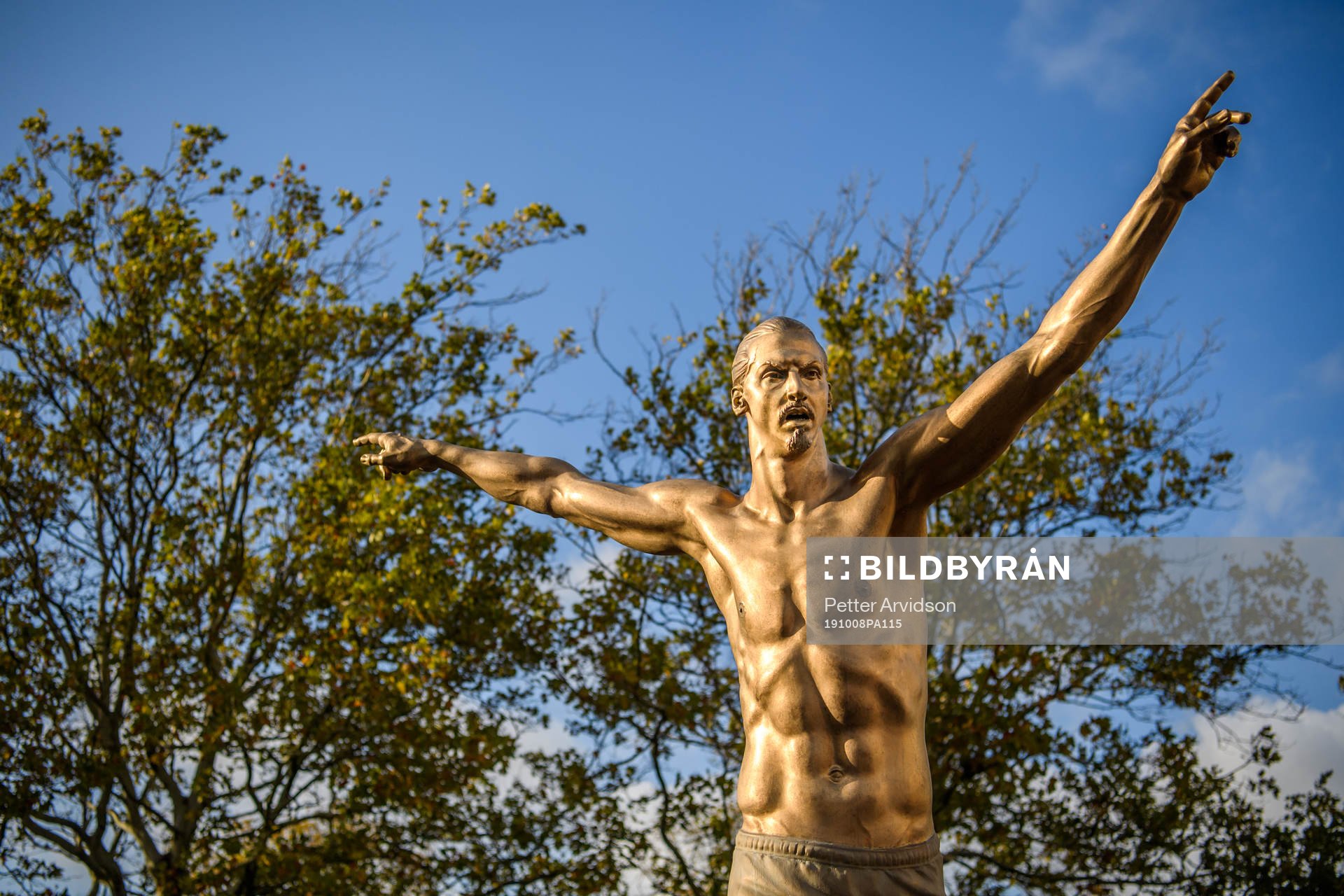 The statue of Zlatan Ibrahimovic at Stadiontorget