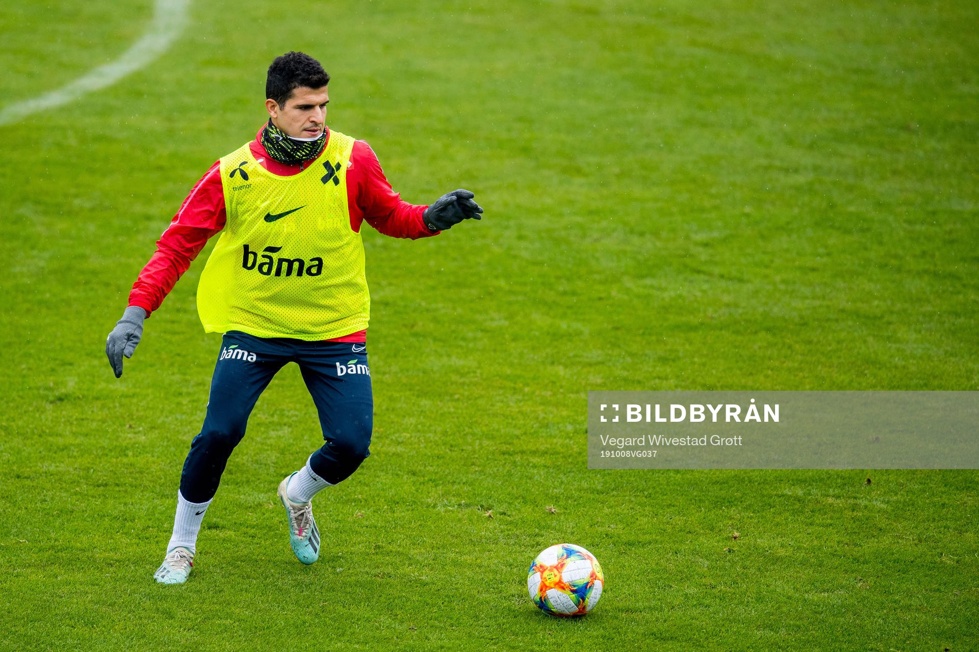 Tarik Elyounoussi of Norway