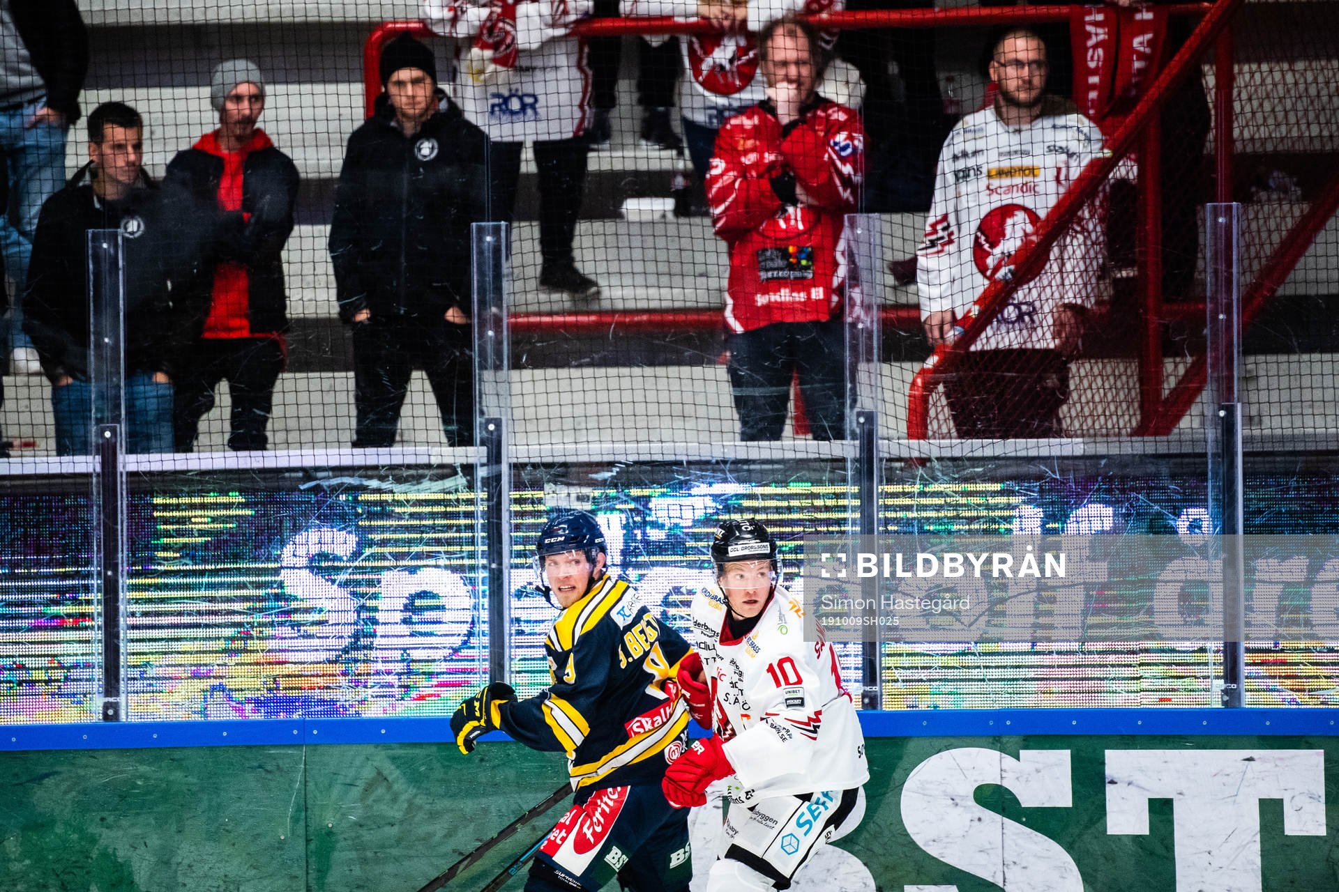 Södertäljes Sebastian Bengtsson och Vita Hästens Jesper