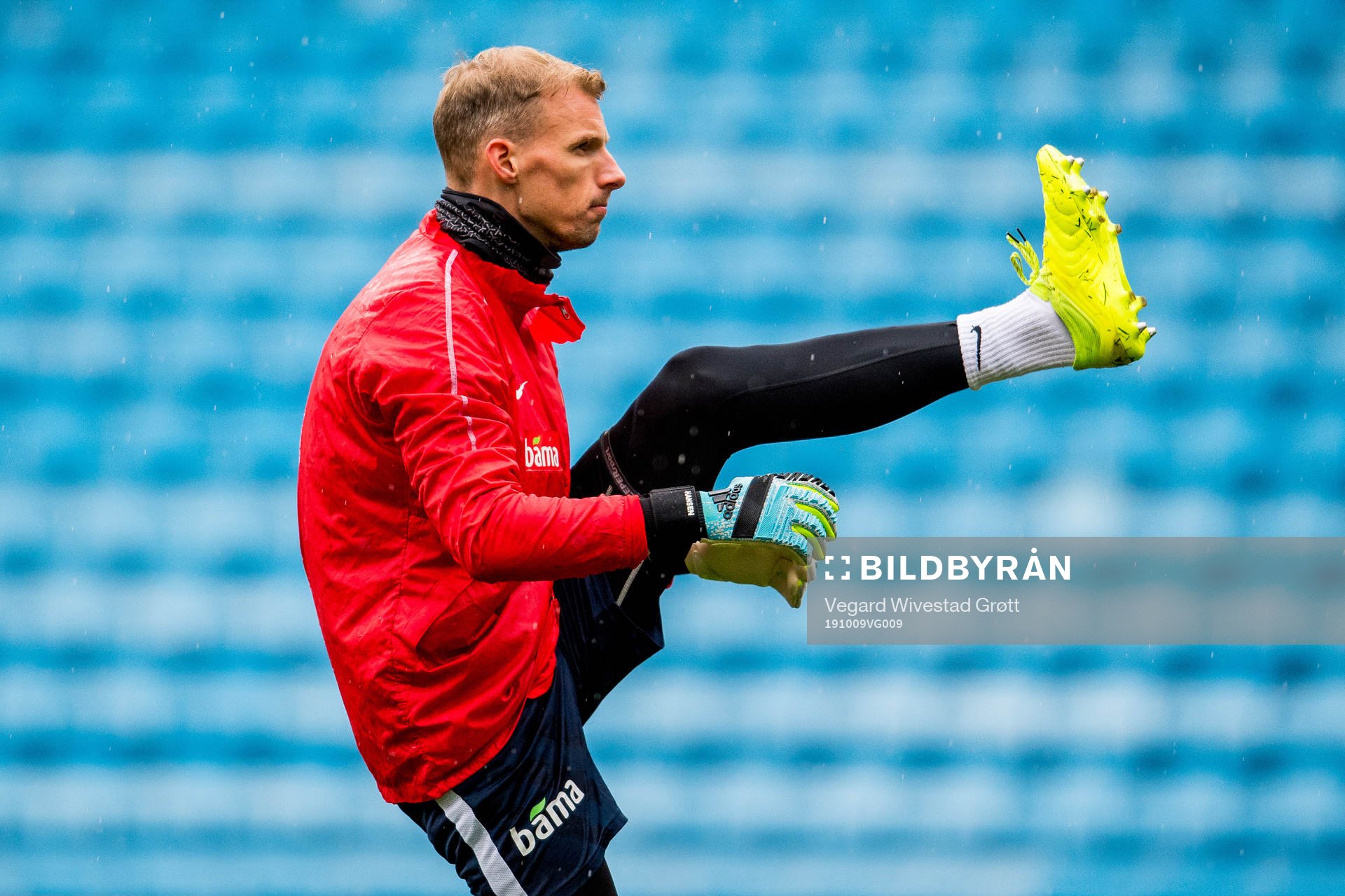 Goalkeeper André Hansen of Norway