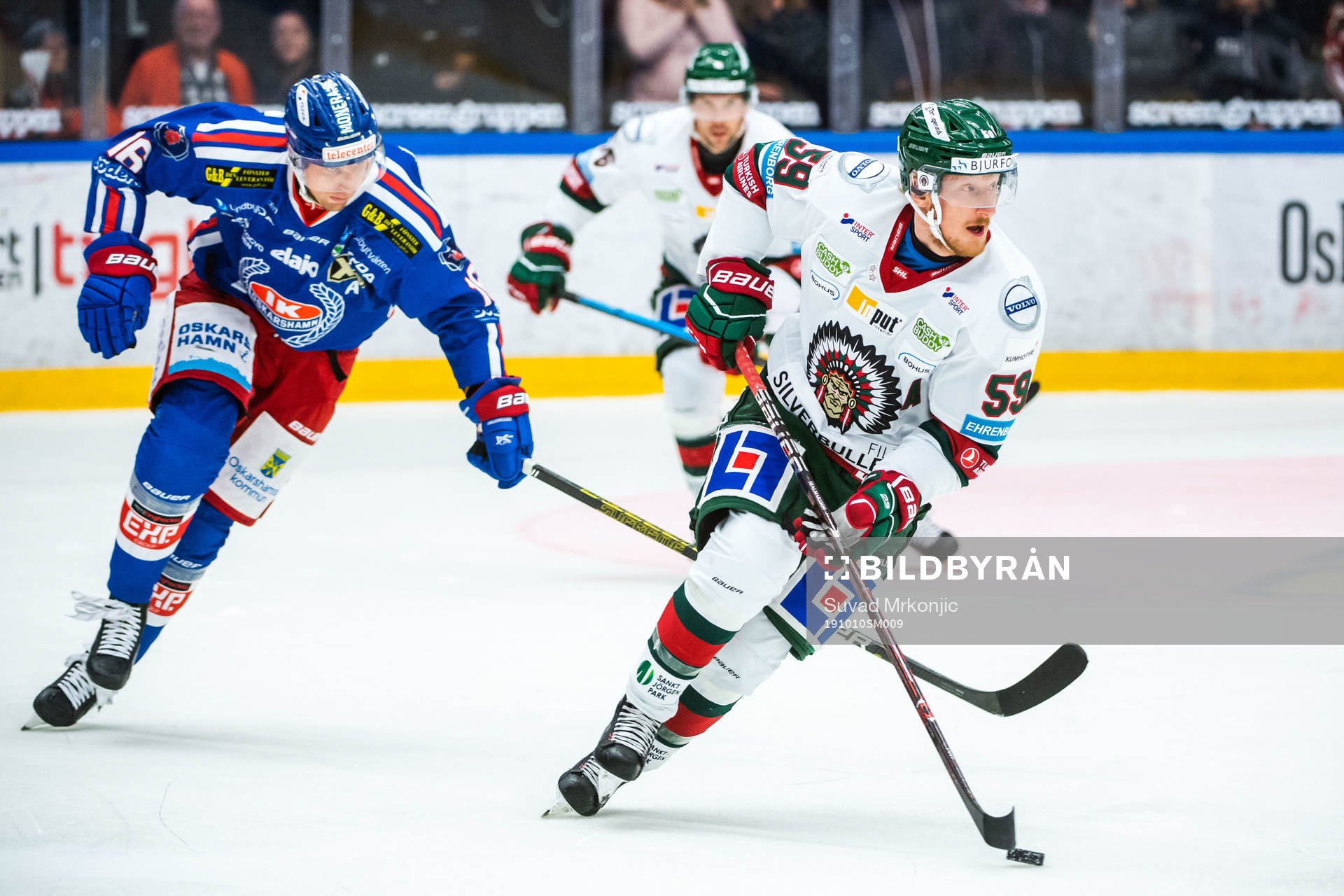 Frölundas Simon Hjalmarsson och Oskarshamns Arsi Piispanen