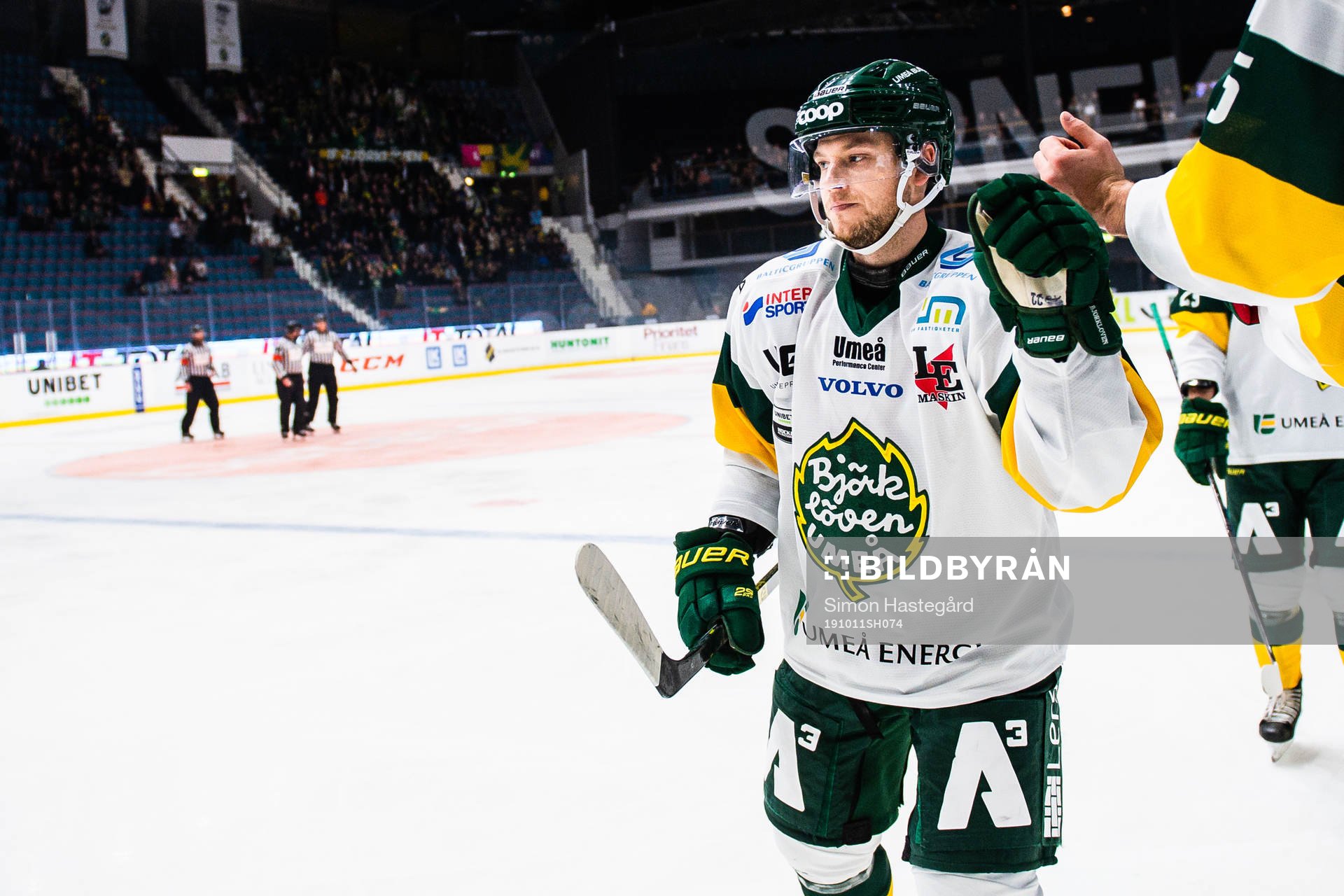 Björklövens Andreas Hjelm jublar