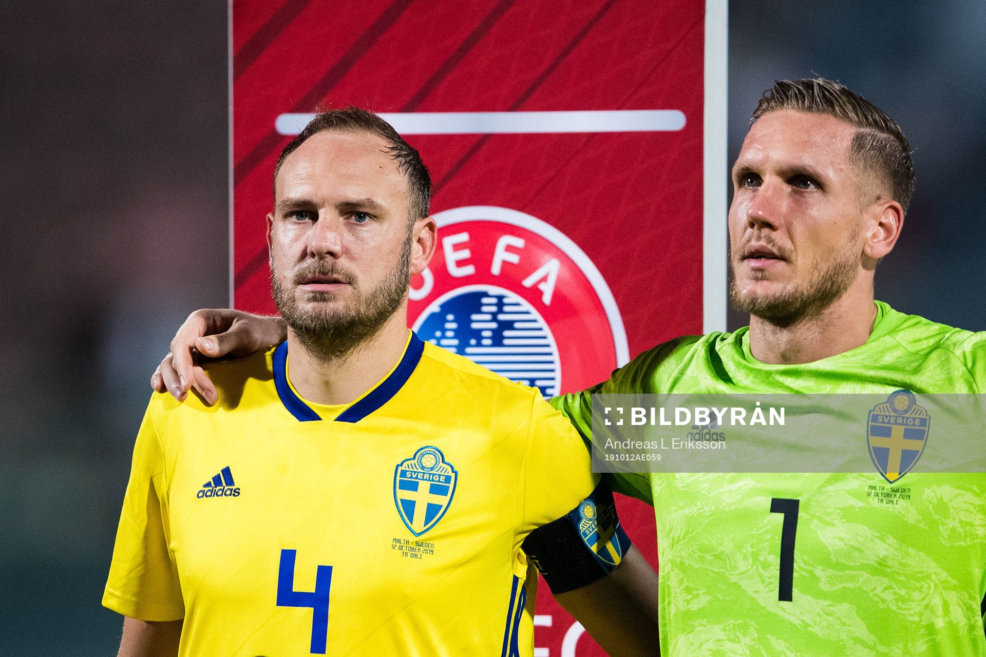 Andreas Granqvist and goalkeeper Robin Olsen