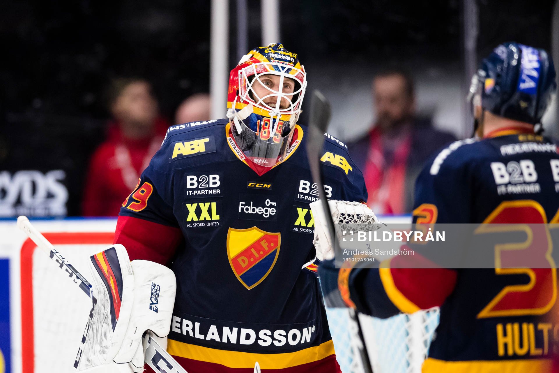 Djurgårdens målvakt Niklas Svedberg jublar