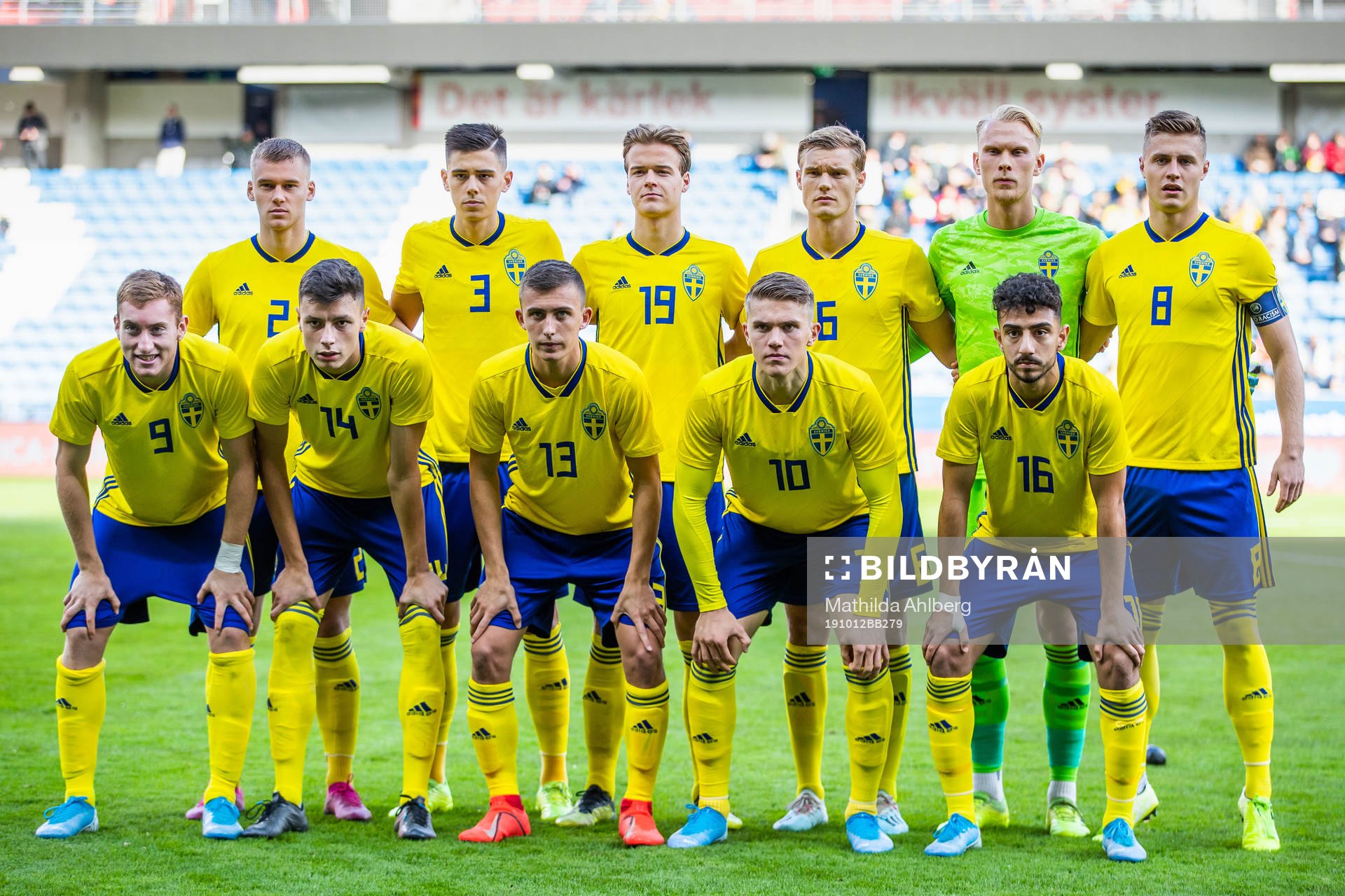 Felix Beijmo, Dennis Hadzikadunic, August Erlingmark, Svante Ingelsson, goalkeeper Pontus Dahlberg , Mattias Svanberg, Dejan Kulusevski, John Björkengren, Viktor Gyökeres and Daleho Irandust of Sweden pose for a team group photo ahead of the UEFA European Under-21 Qualifier football match between Sweden and Iceland on October 12, 2019 in Helsingborg.