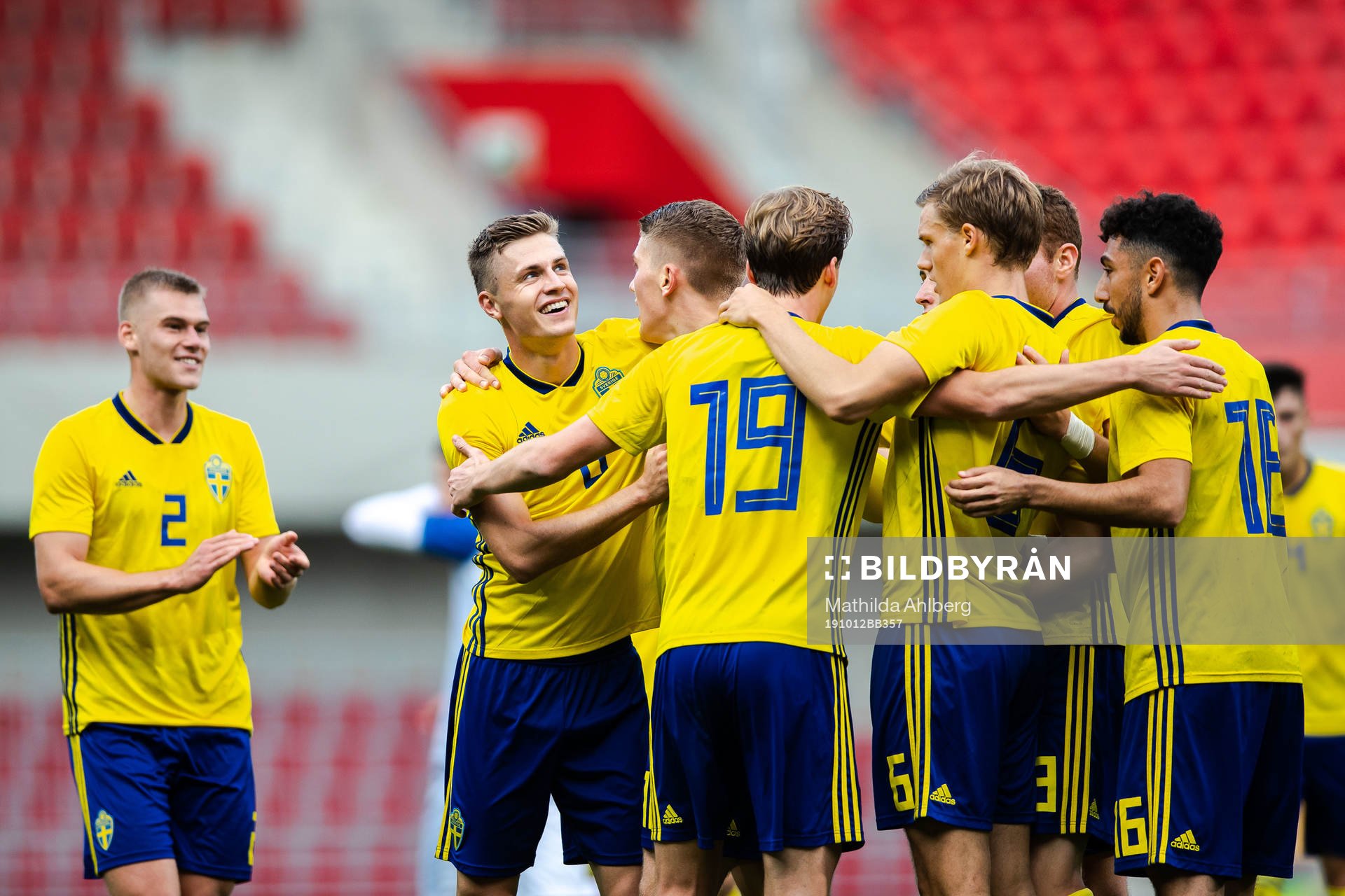 Viktor Gyökeres of Sweden celebrate with teammates