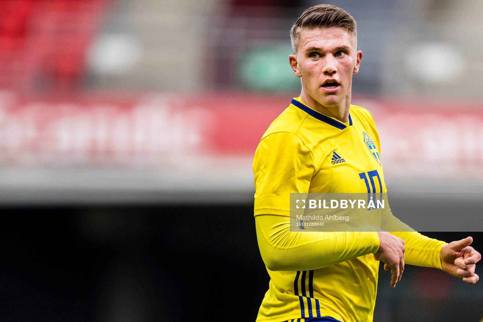 Viktor Gyökeres of Sweden