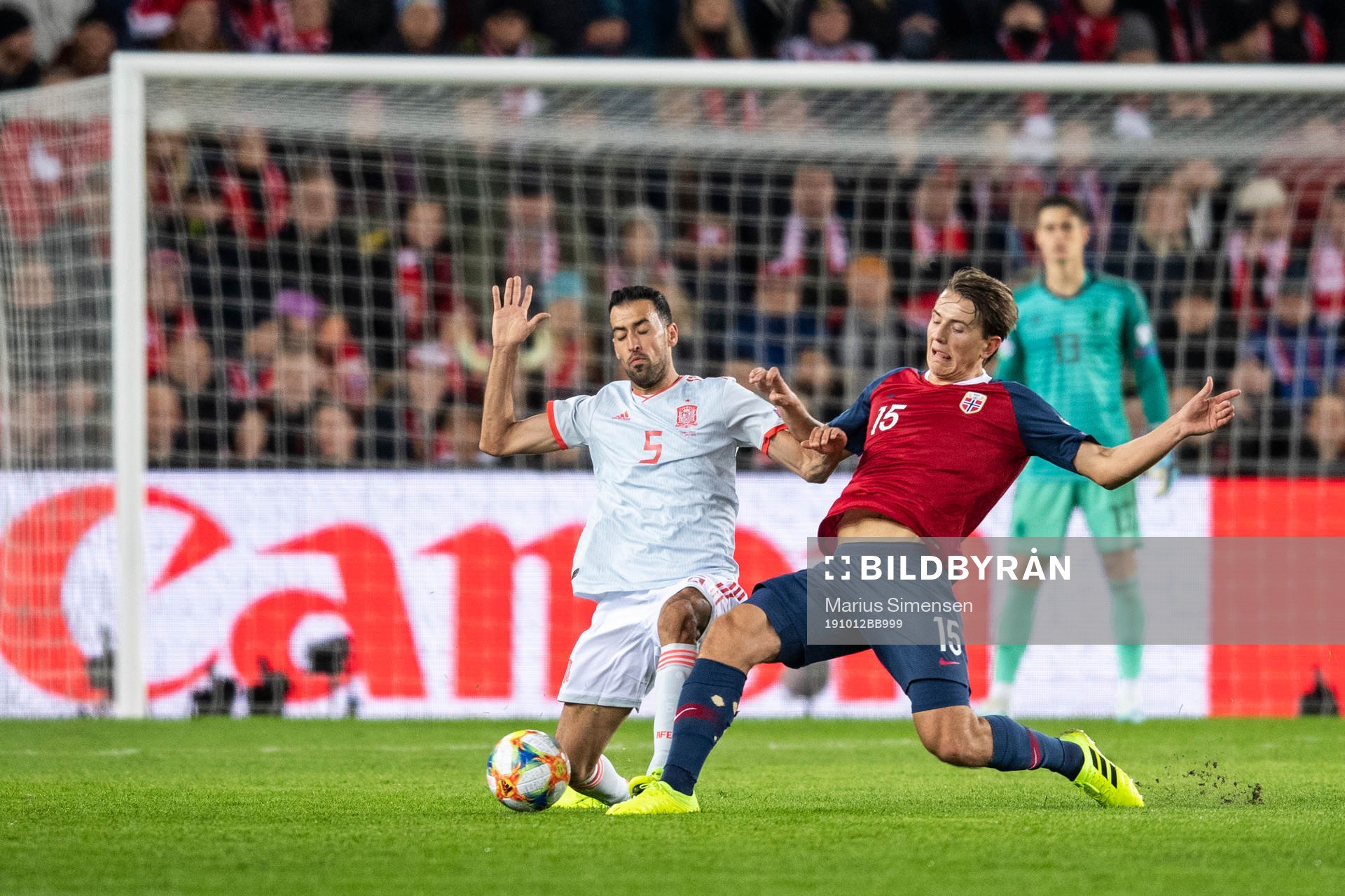 Sergio Busquets of Spain and Sander Berge of Norway during the UEFA Euro Qualifier football match between Norway and Spain on October 12, 2019 in Oslo.
