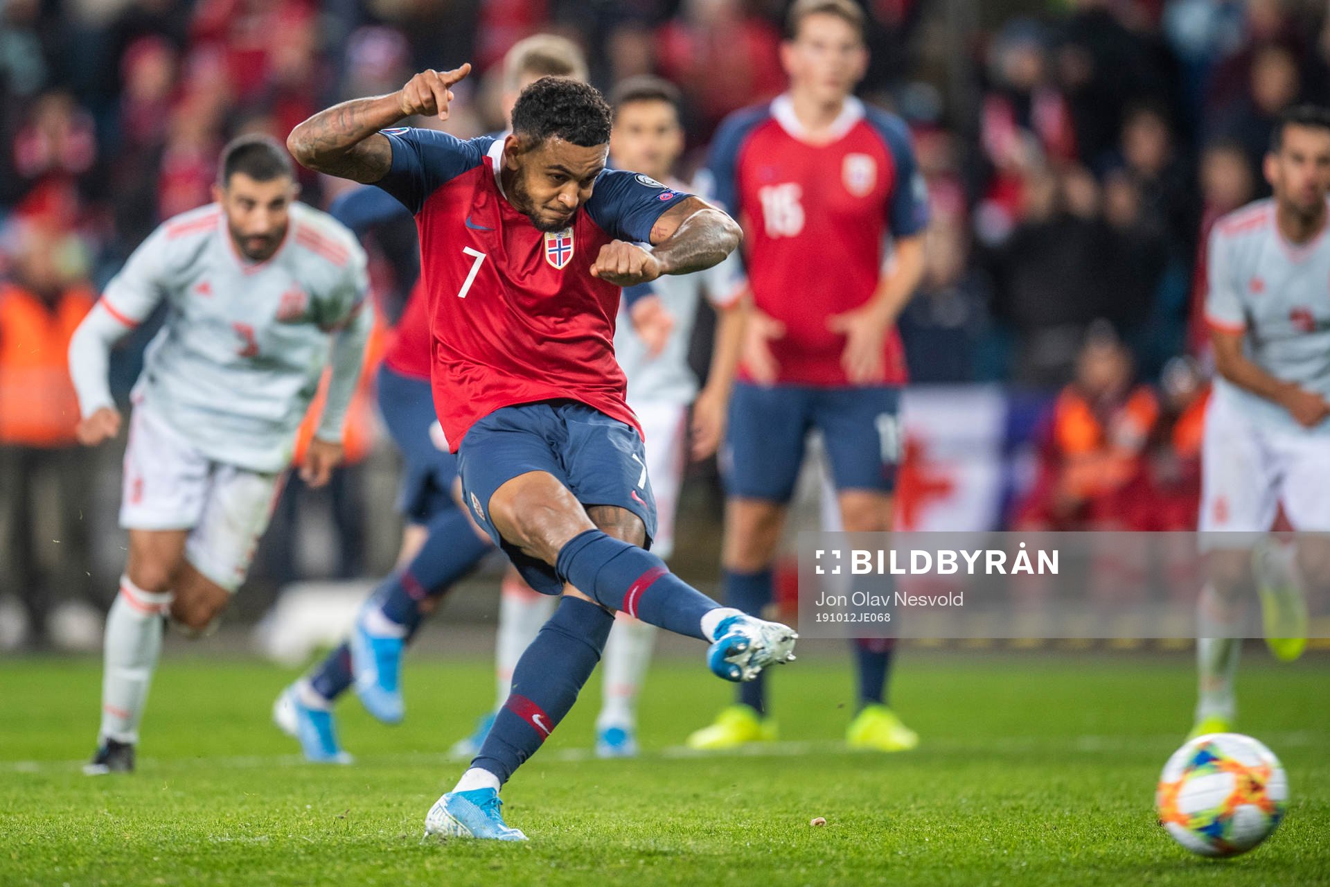 Joshua King of Norway scores 1-1