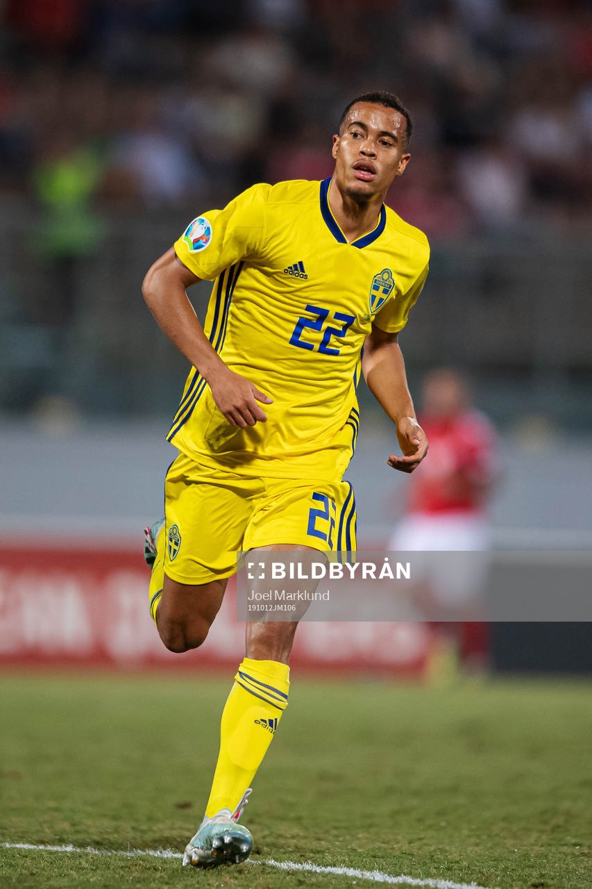 Robin Quaison of Sweden