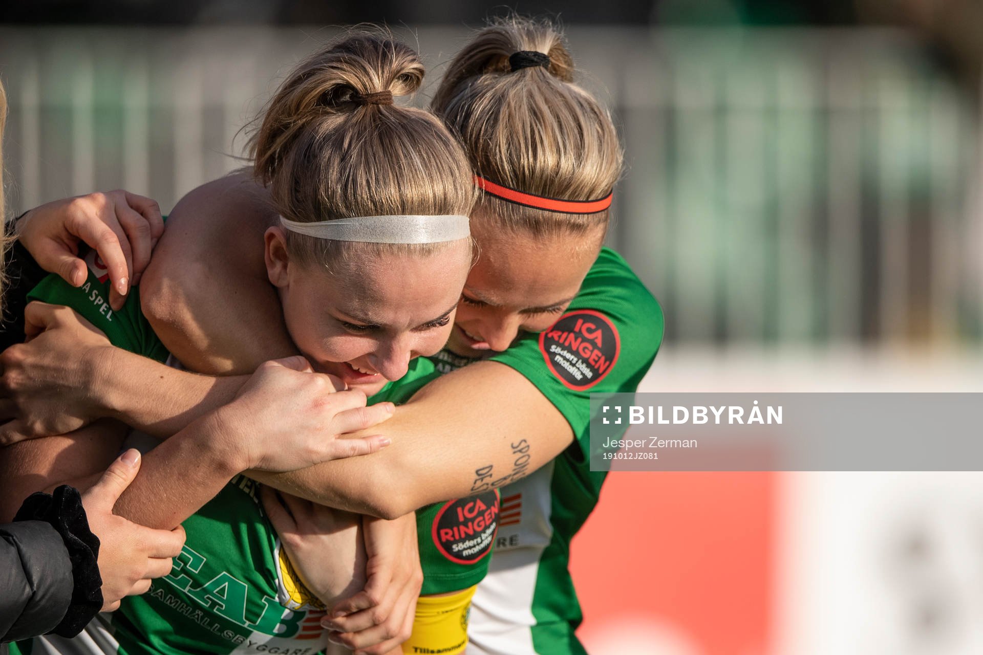 Hammarbys Emma Jansson och Cathrine Dahlström jublar