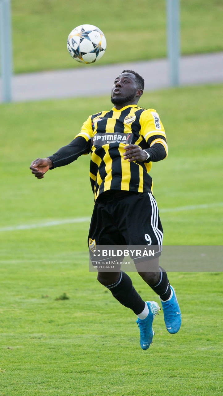 IFK Hässleholms Mike Andrews  i matchen i division 2