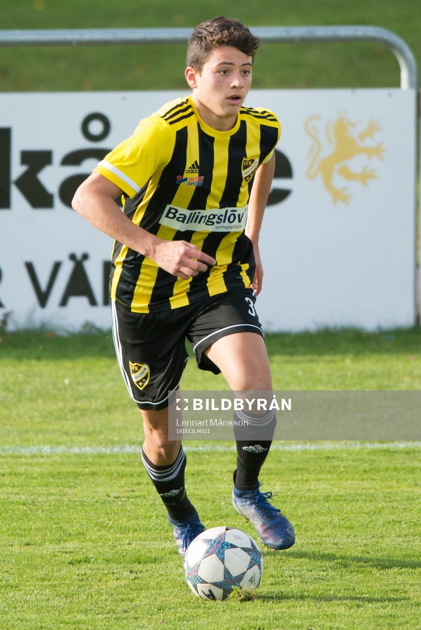 IFK Hässleholms Isak Orajärvi i matchen i division 2 mellan IFK Hässleholm och Råslätt i Hässleholm 12 oktober 2019.  
