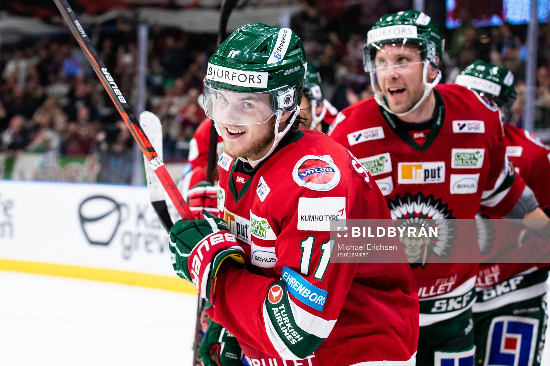 Frölundas Samuel Fagemo jublar med lagkamrater