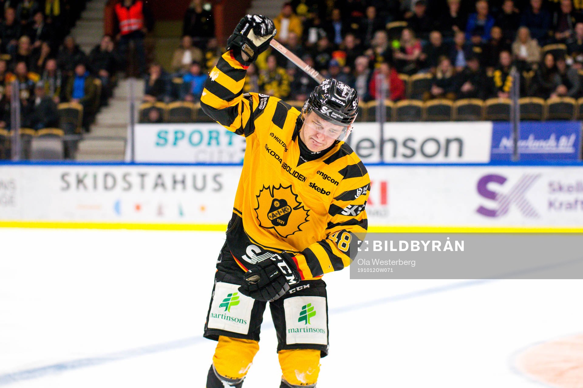 Skellefteås Jonatan Berggren gör illa axeln