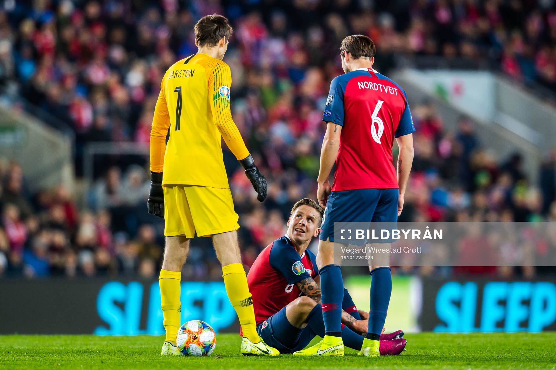 Goalkeeper Rune Almenning Jarstein, Stefan Johansen and