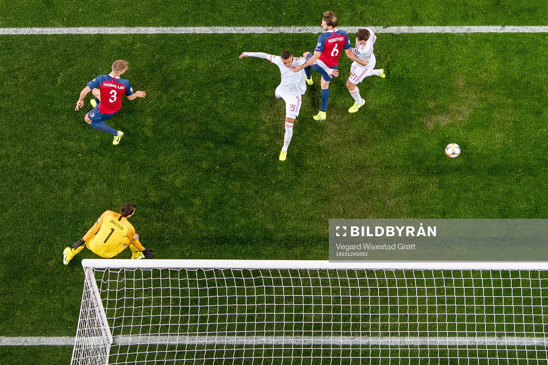Goalkeeper Rune Almenning Jarstein of Norway, Kristoffer