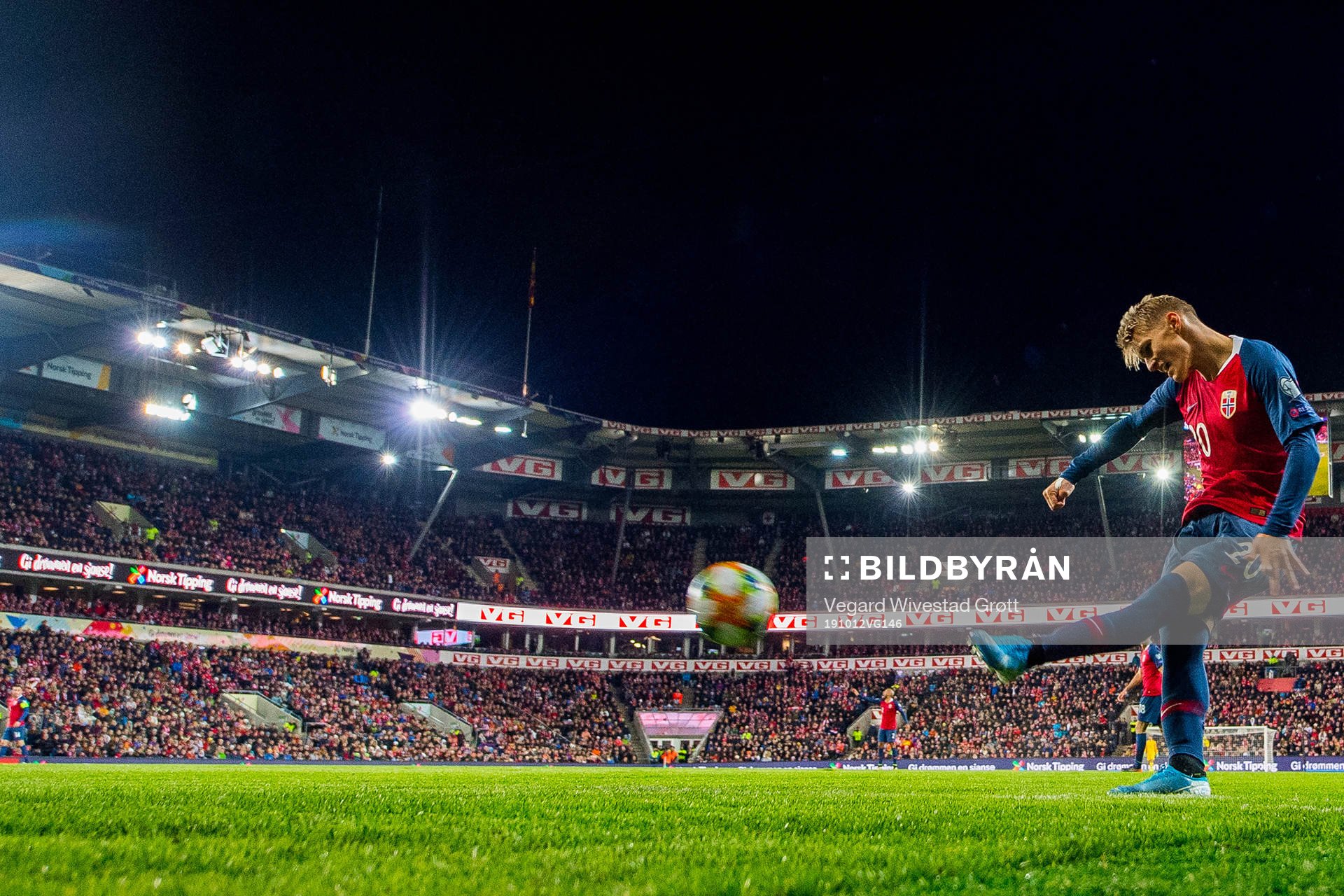 Martin Ødegaard of Norway takes a corner kick