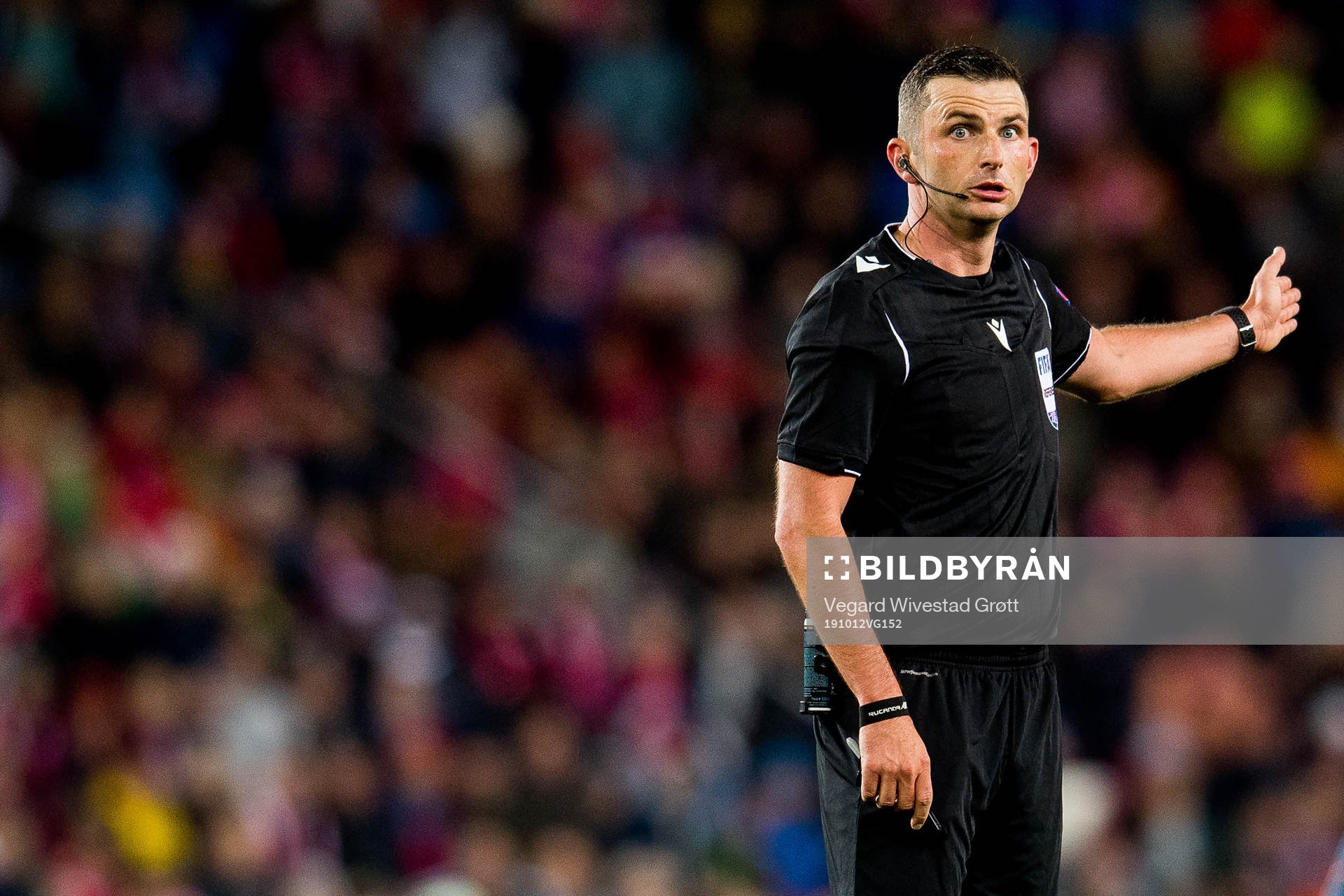 Referee Michael Oliver