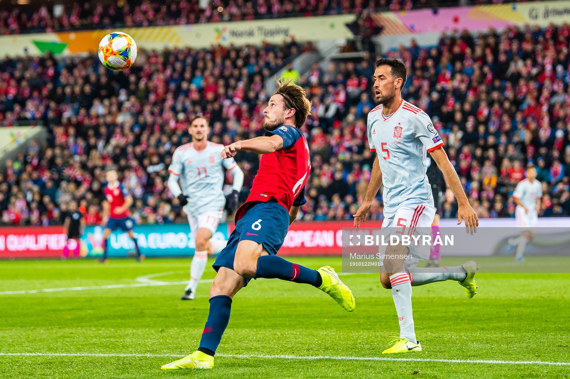 Håvard Nordtveit of Norway and Sergio Busquets of Spain during the UEFA Euro Qualifier football match between Norway and Spain on October 12, 2019 in Oslo.