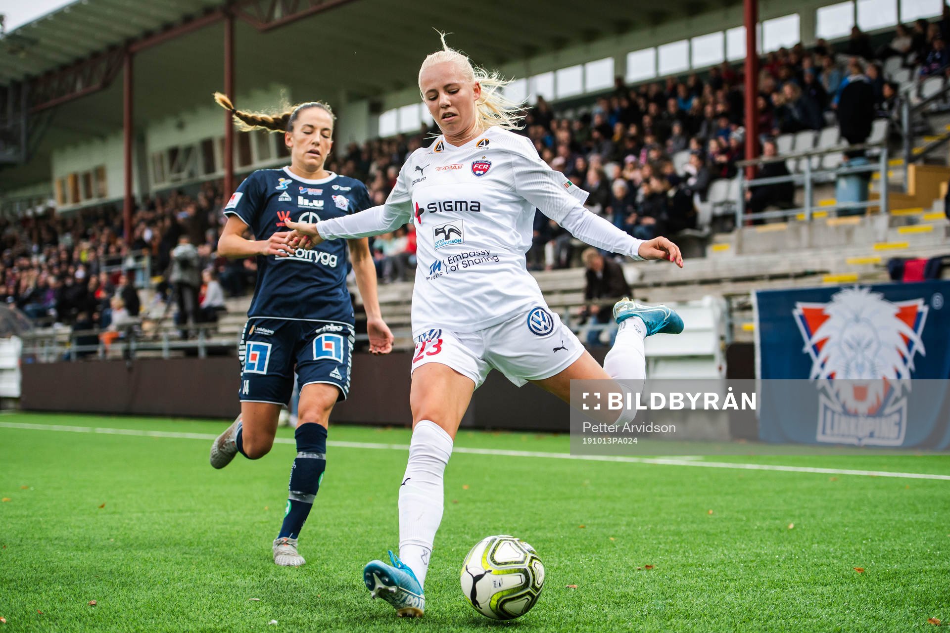 Rosengårds Sofie Svava och Linköpings Anna Oscarsson