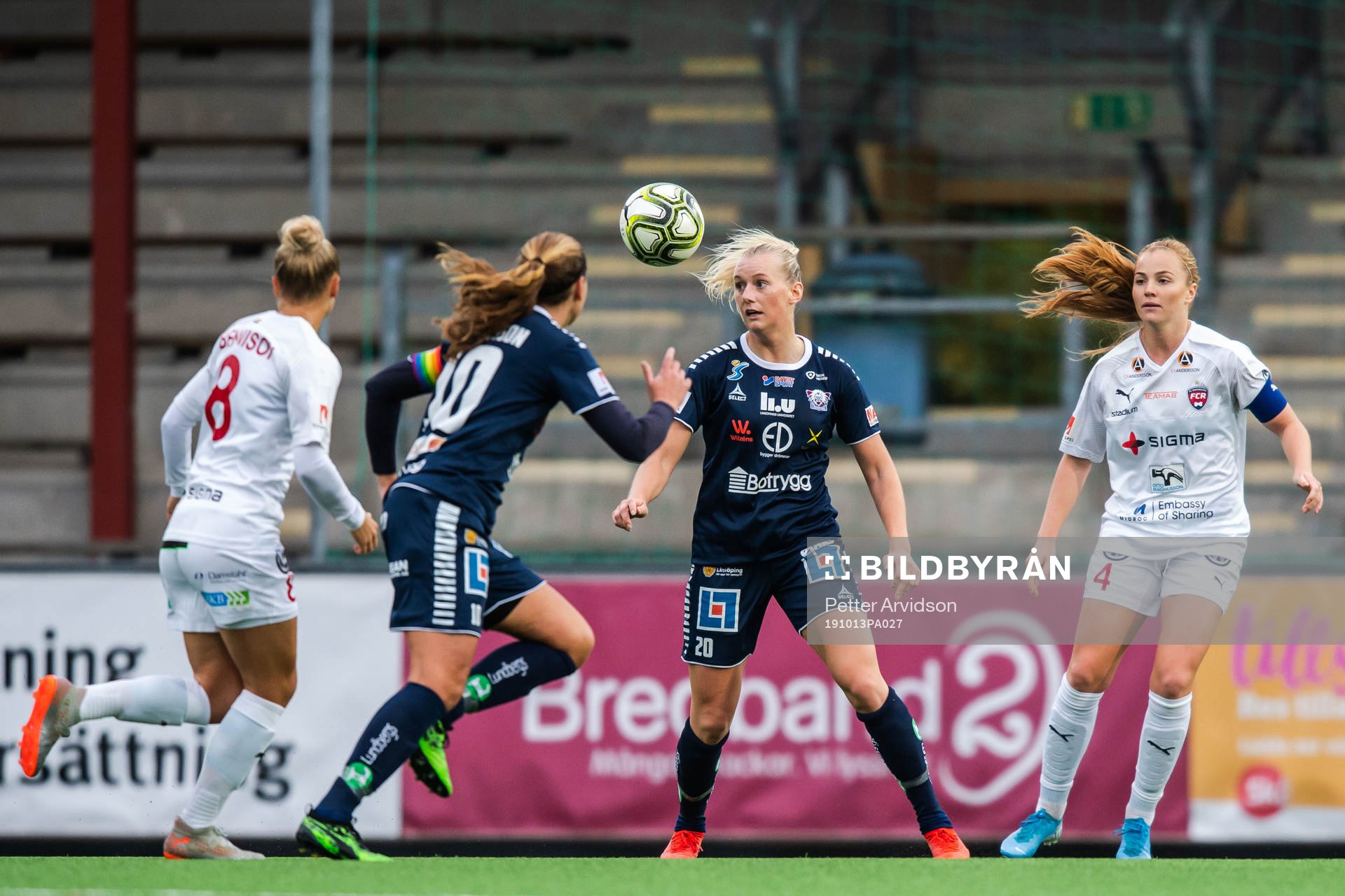 Linköpings Stina Blackstenius och Rosengårds Glodis Perla