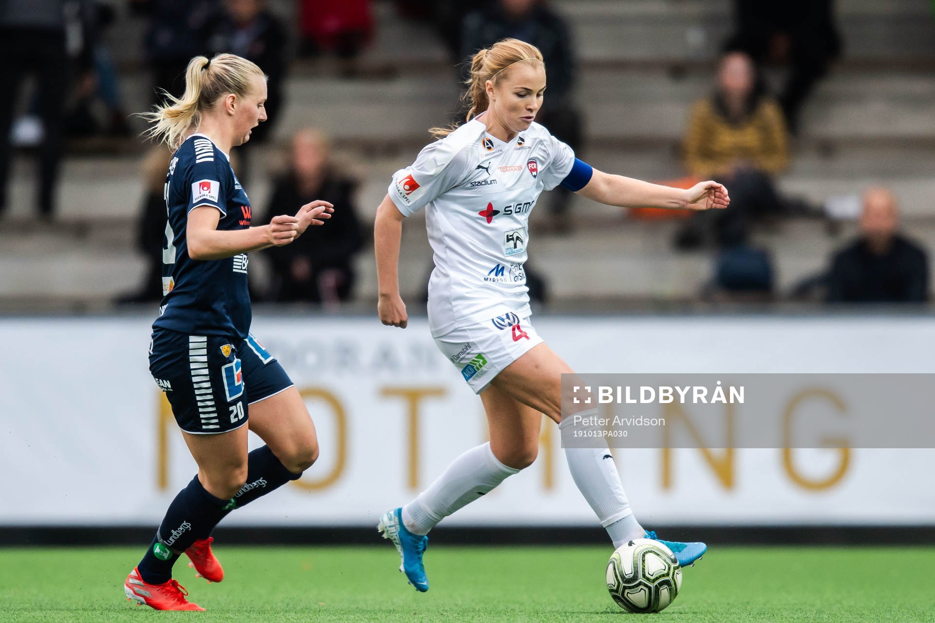 Linköpings Stina Blackstenius och Rosengårds Glodis Perla