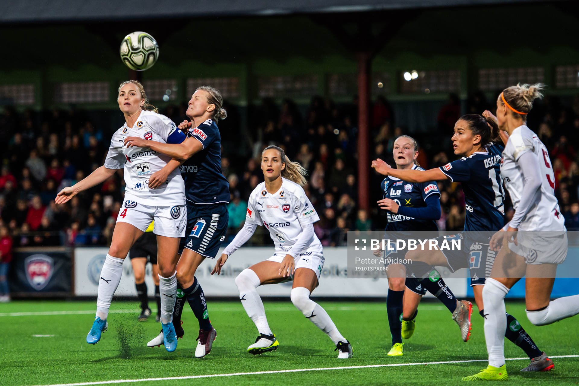 Rosengårds Glodis Perla Viggosdottir och Linköpings Lisa