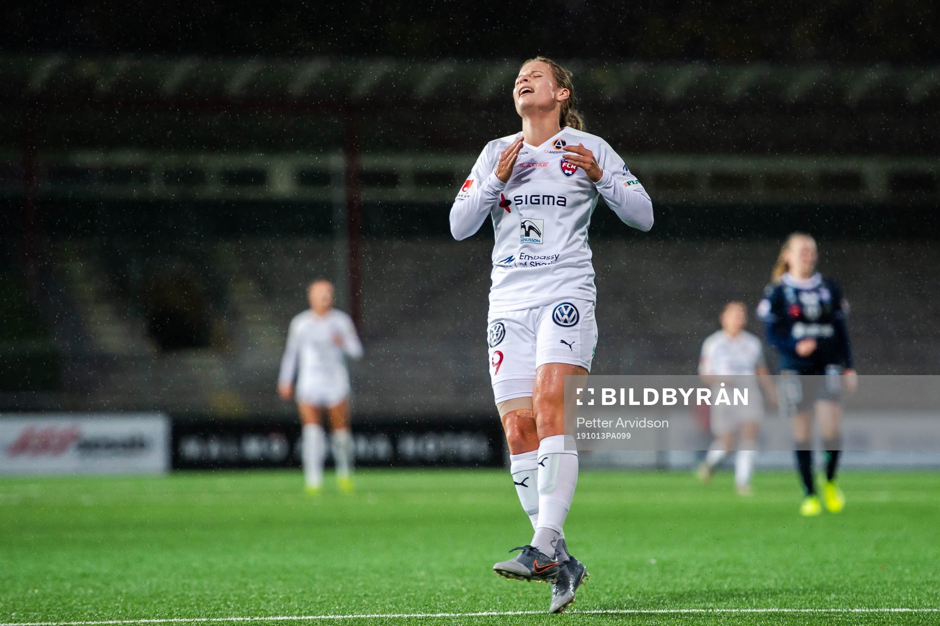 Rosengårds Anna Anvegård deppar