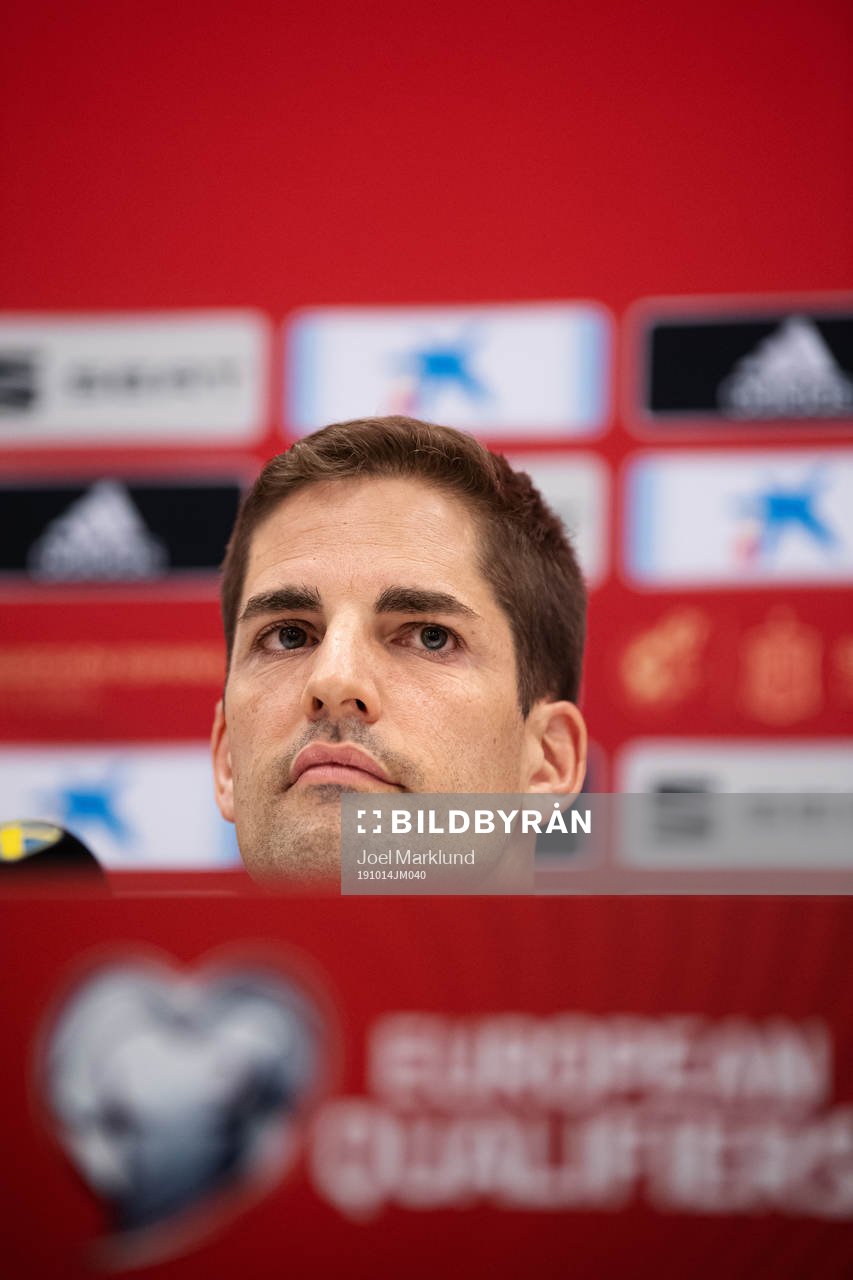 Robert Moreno, head coach of the Spanish national football