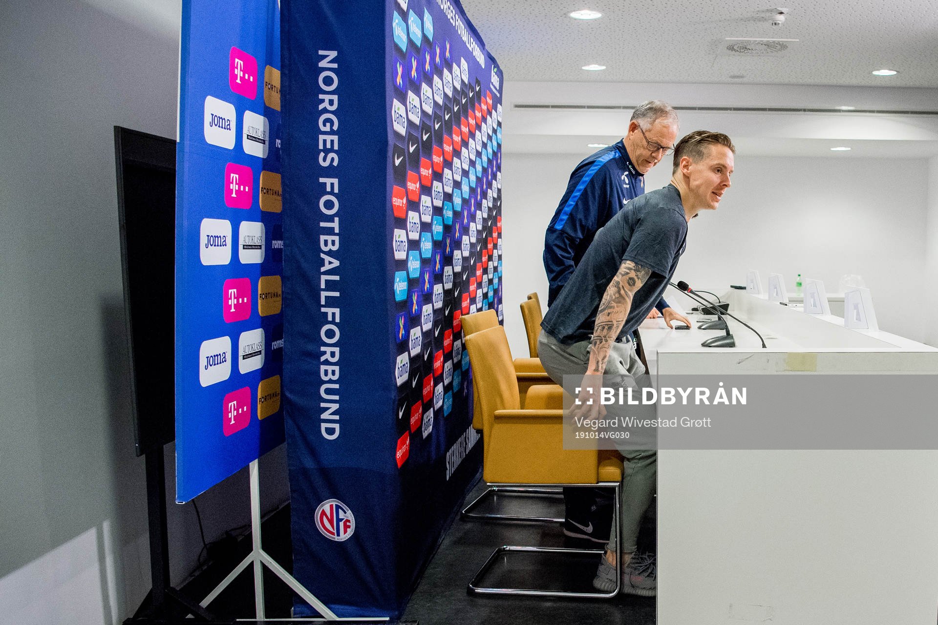 Lars Lagerbäck, head coach of Norway, and Stefan Johansen