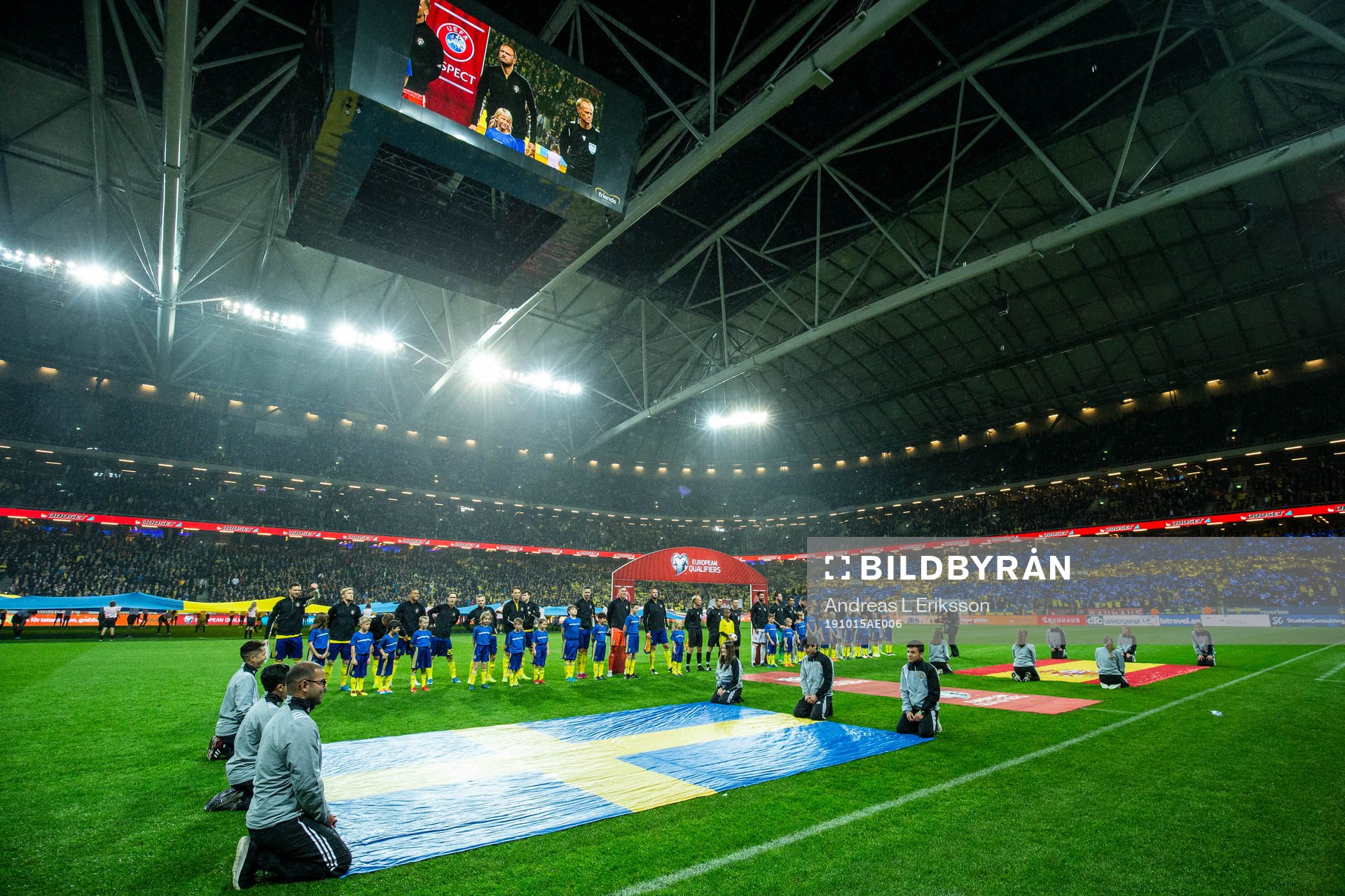 Sweden and Spain line up